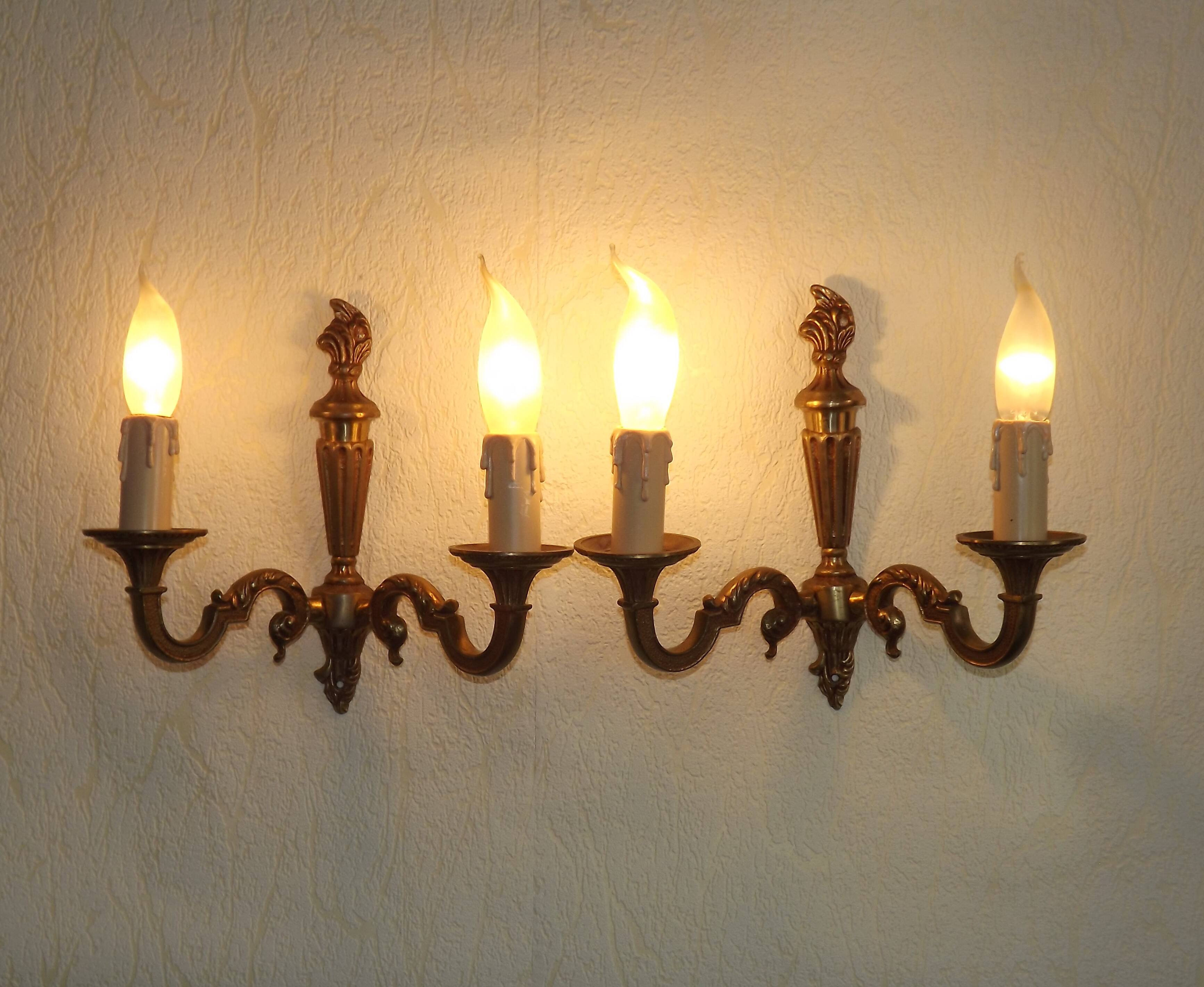 Pair of double Empire wall sconces in bronze from the French period with flame 5160.