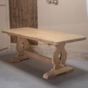 Table monastère rénovée