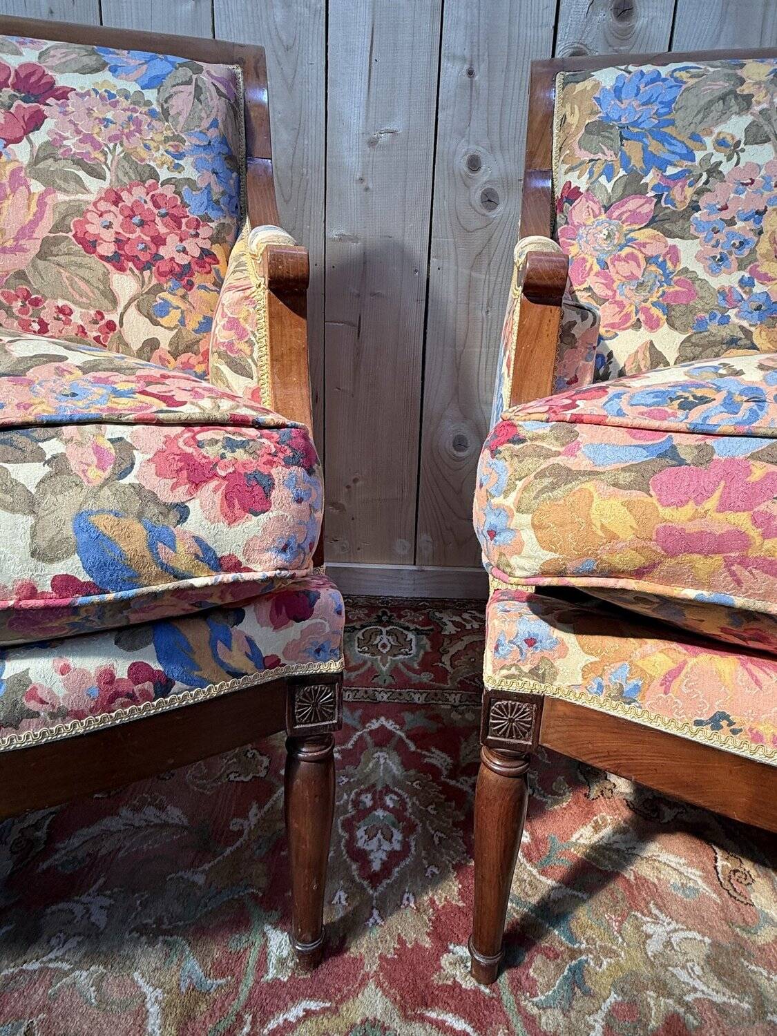 Pair of large armchairs in Louis XVI - Neoclassical style