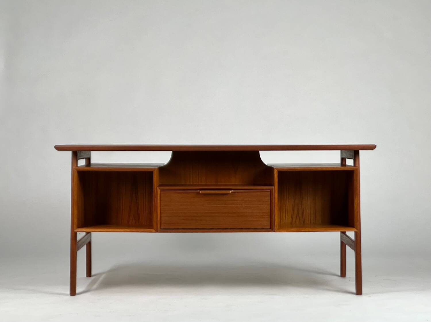 Gunni Omann Mod. 75 teak desk 60s Danish vintage