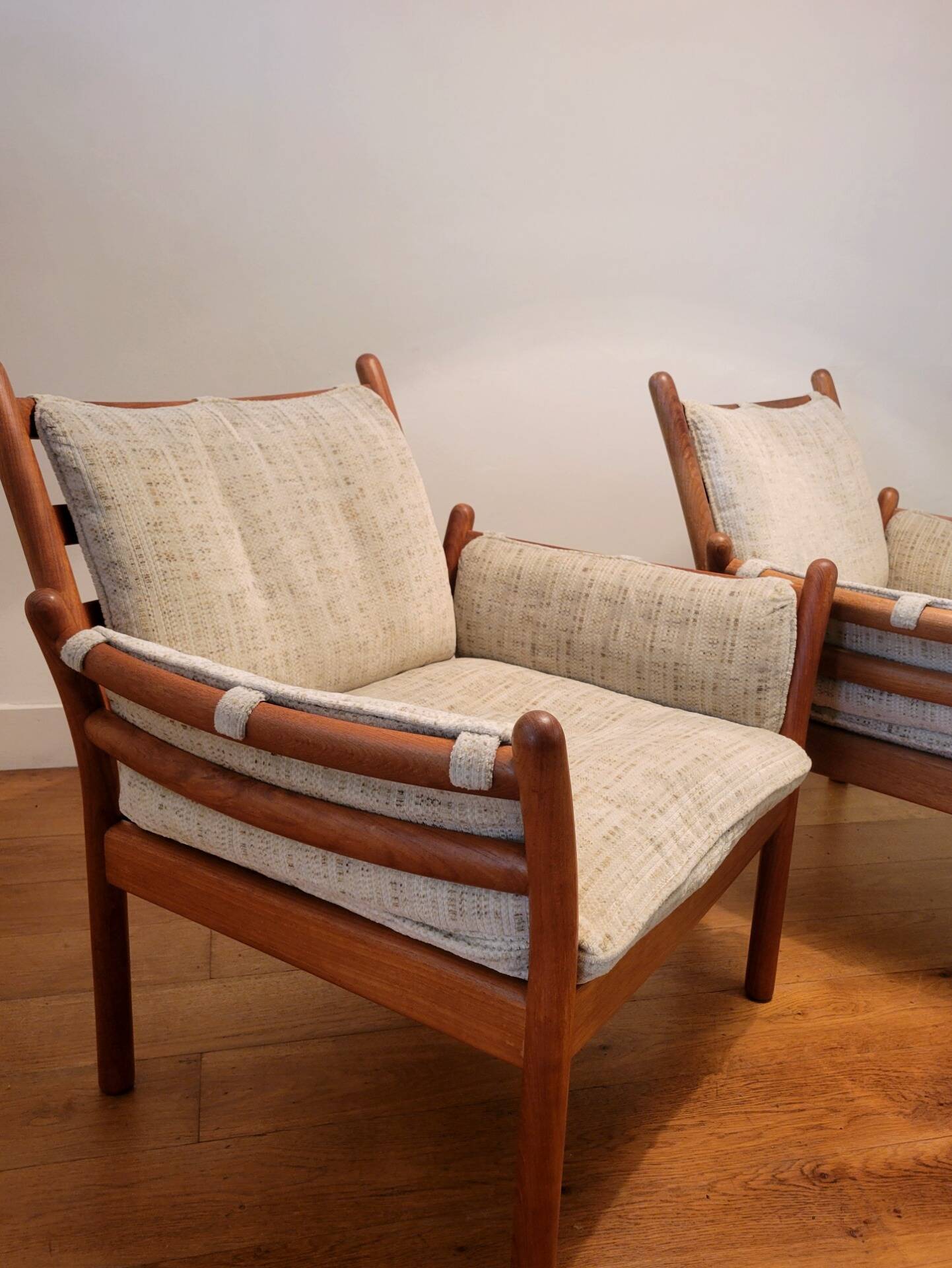 2 Genius easy chairs by Illum Wikkelsø for C.F.C. Silkeborg