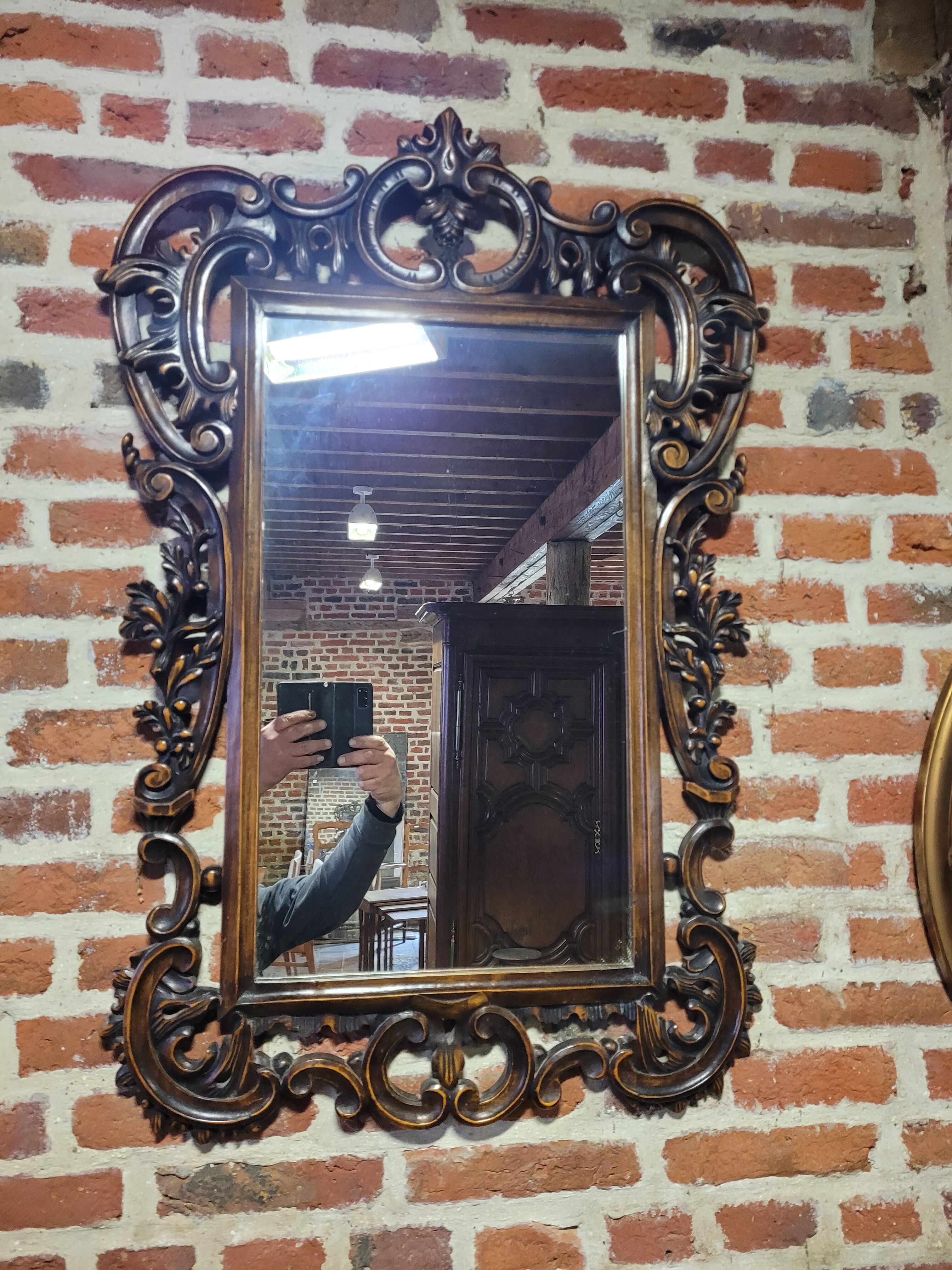 Carved wood mirror in cherry tree 100x75cm