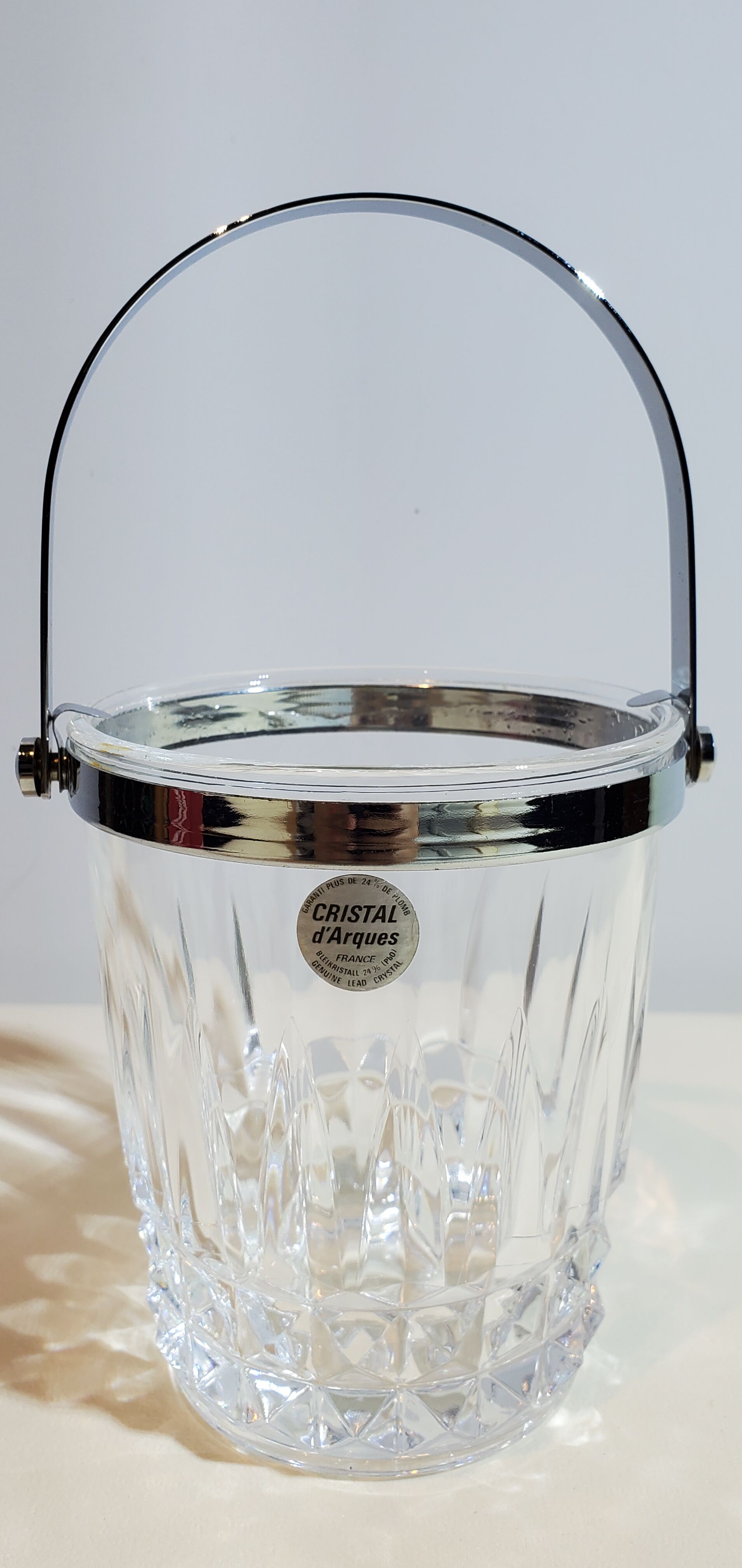 Ice bucket