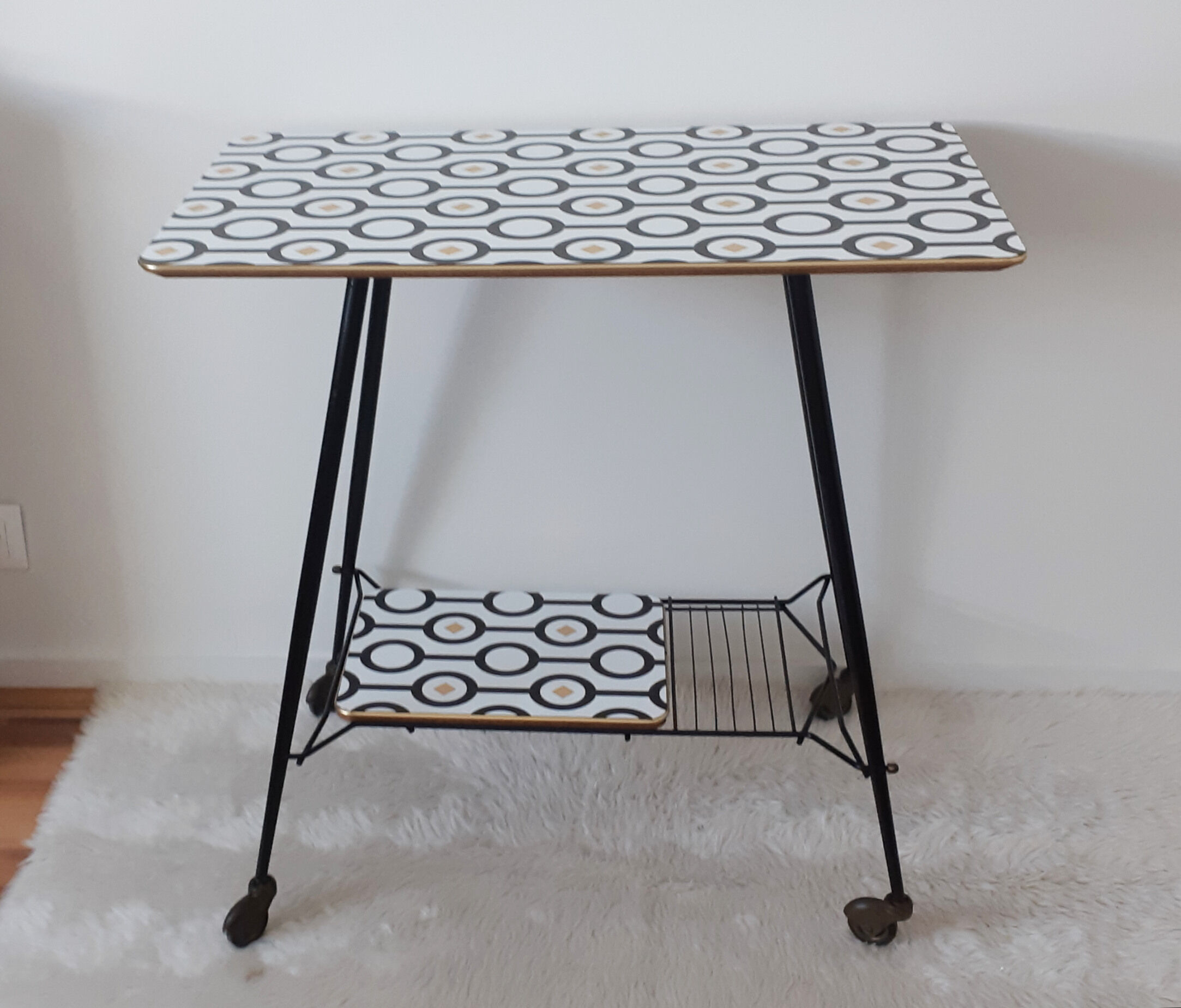 Vintage TV table restyled