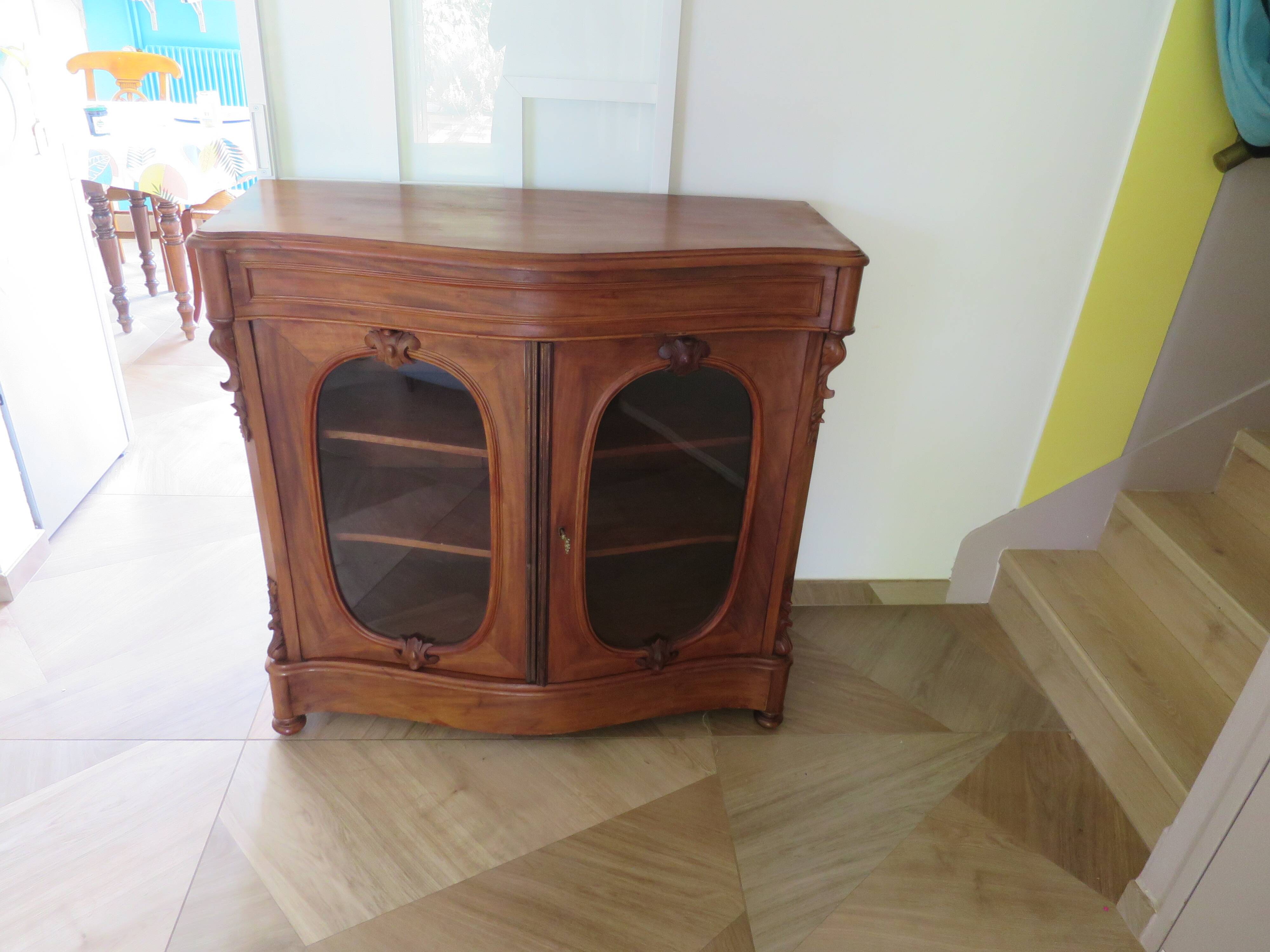 Curved showcase library carved wood 2 doors mahogany English style