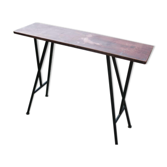 Table haute d’atelier selette plateau en bois et tubes en métal