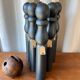 Jeu de 6 quilles vintage en bois avec boule