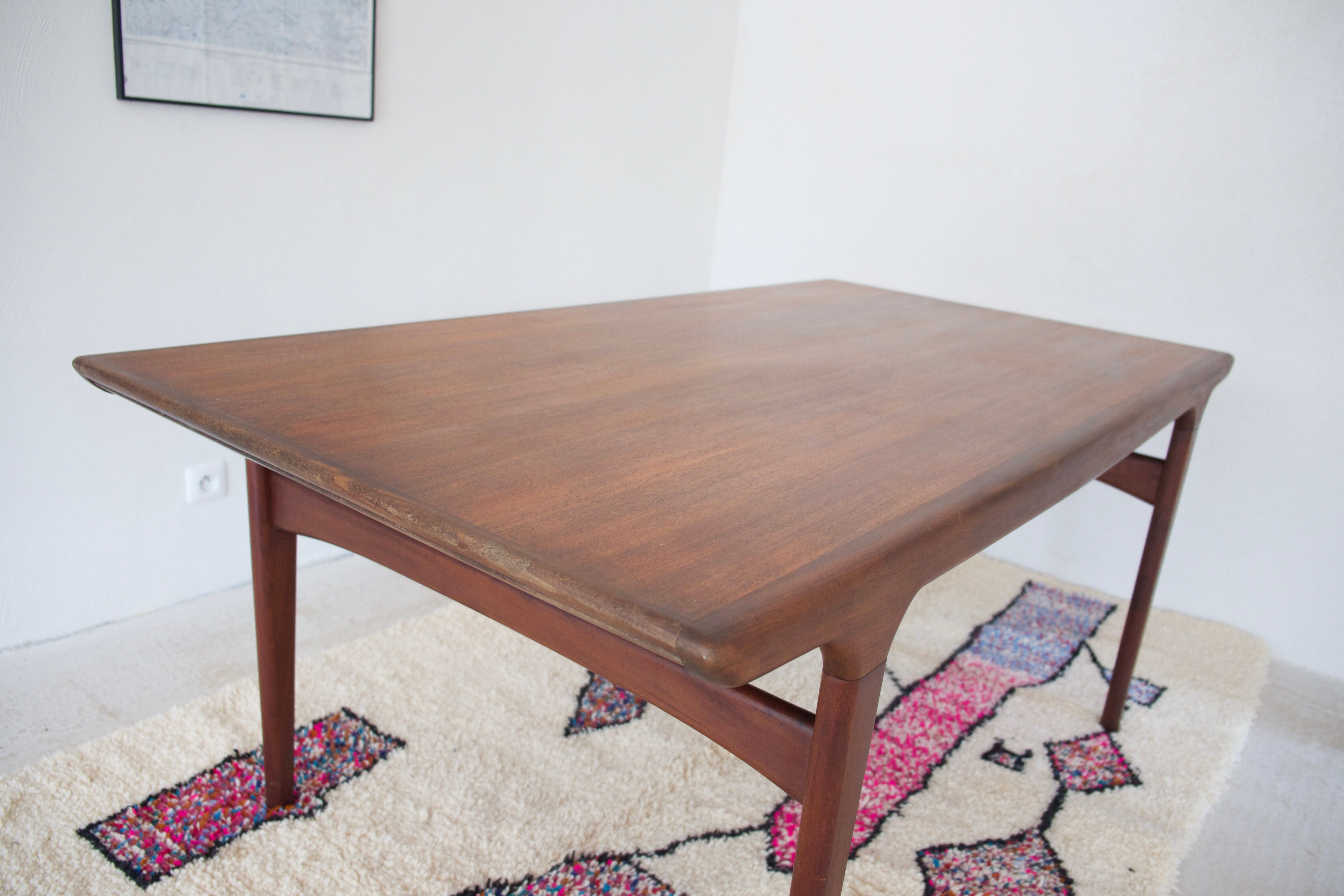 Johannes Andersen teak table