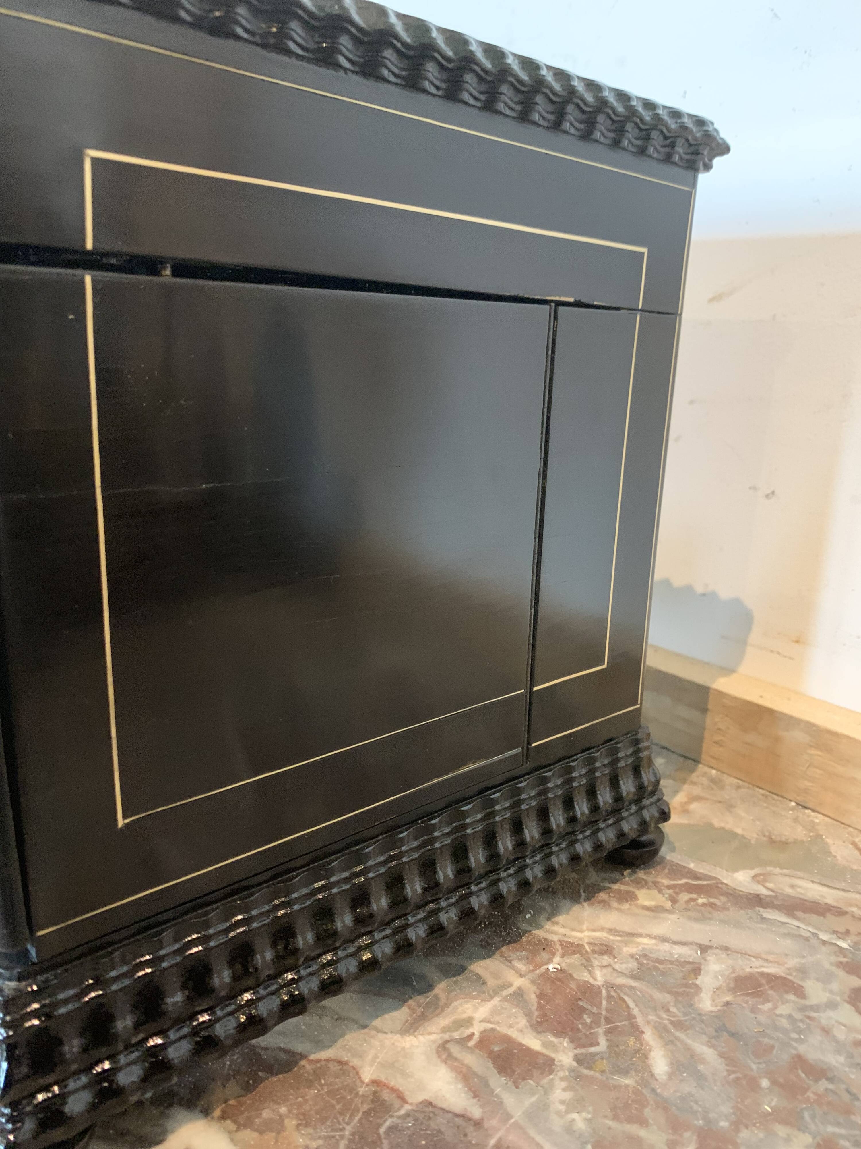 Complete liquor cellar Boulle Box Napoleon III Box Marquetry XIX century