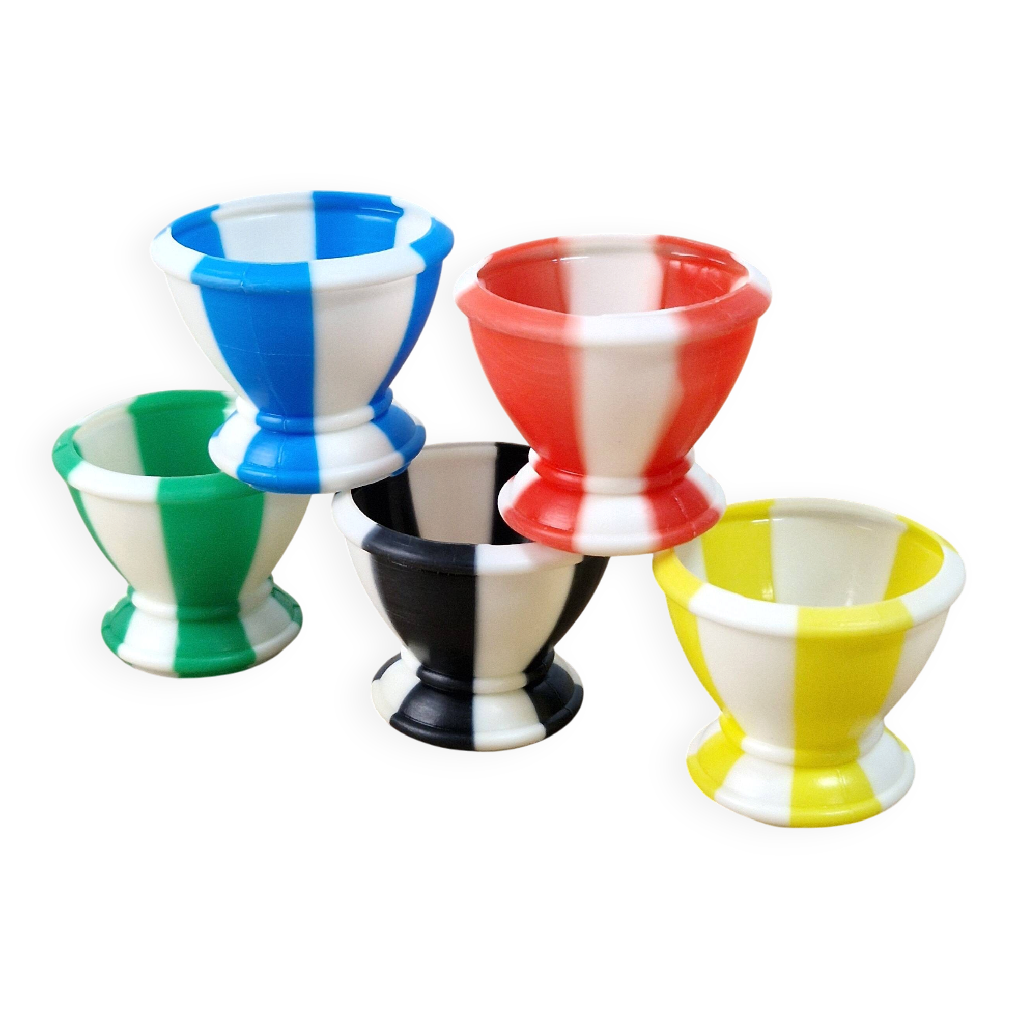 5 egg cups in the shape of a diabolo from the 60s/70s.
