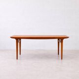 Dining table with extension leaf, Johannes Andersen, Uldum Møbelfabrik