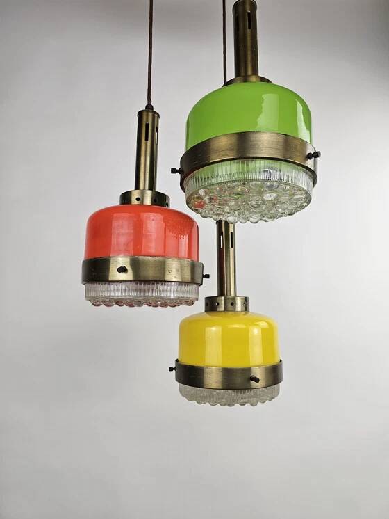 Rare pendant lamp from Italy in 3 colours of glass attributed to Stilnovo