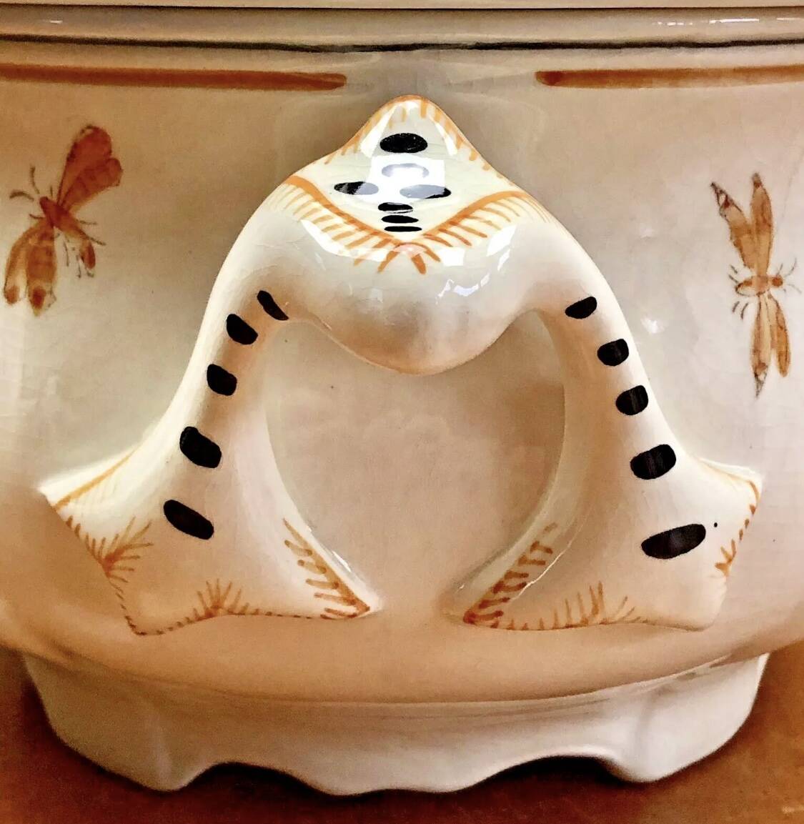 Ancienne soupière légumier Longchamp décor Moustiers Olerys 2