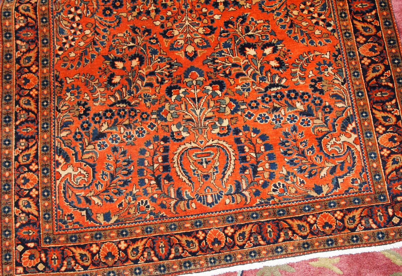 Handmade antique Persian Sarouk rug 3.3' x 5.4' (100cm x 164cm) 1920s - 1B695