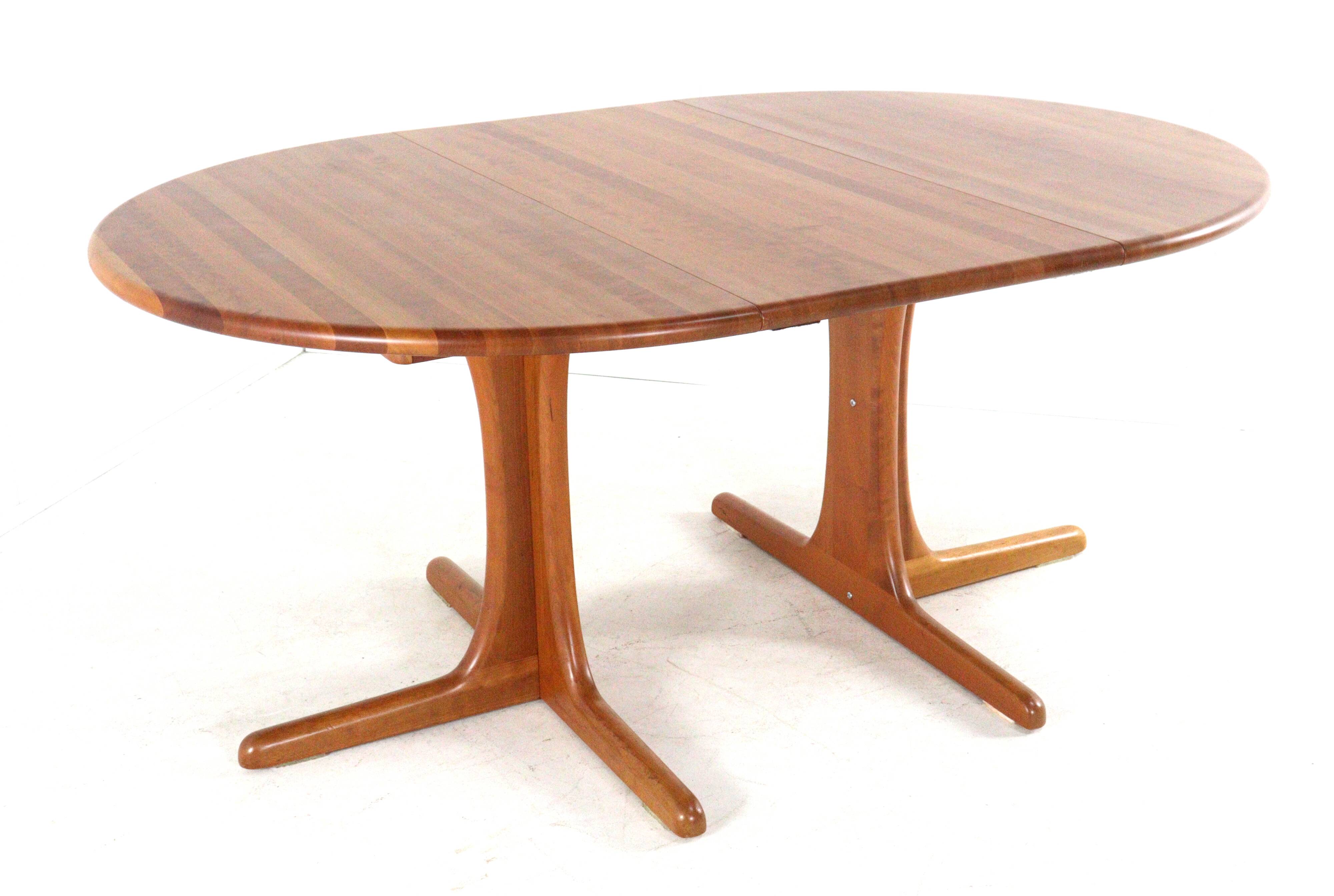 Table à manger ronde extensible 2x 'Hune' - teck massif - design danois