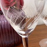 2 verres à vin en verre gravé 9 cl et 6 cl
