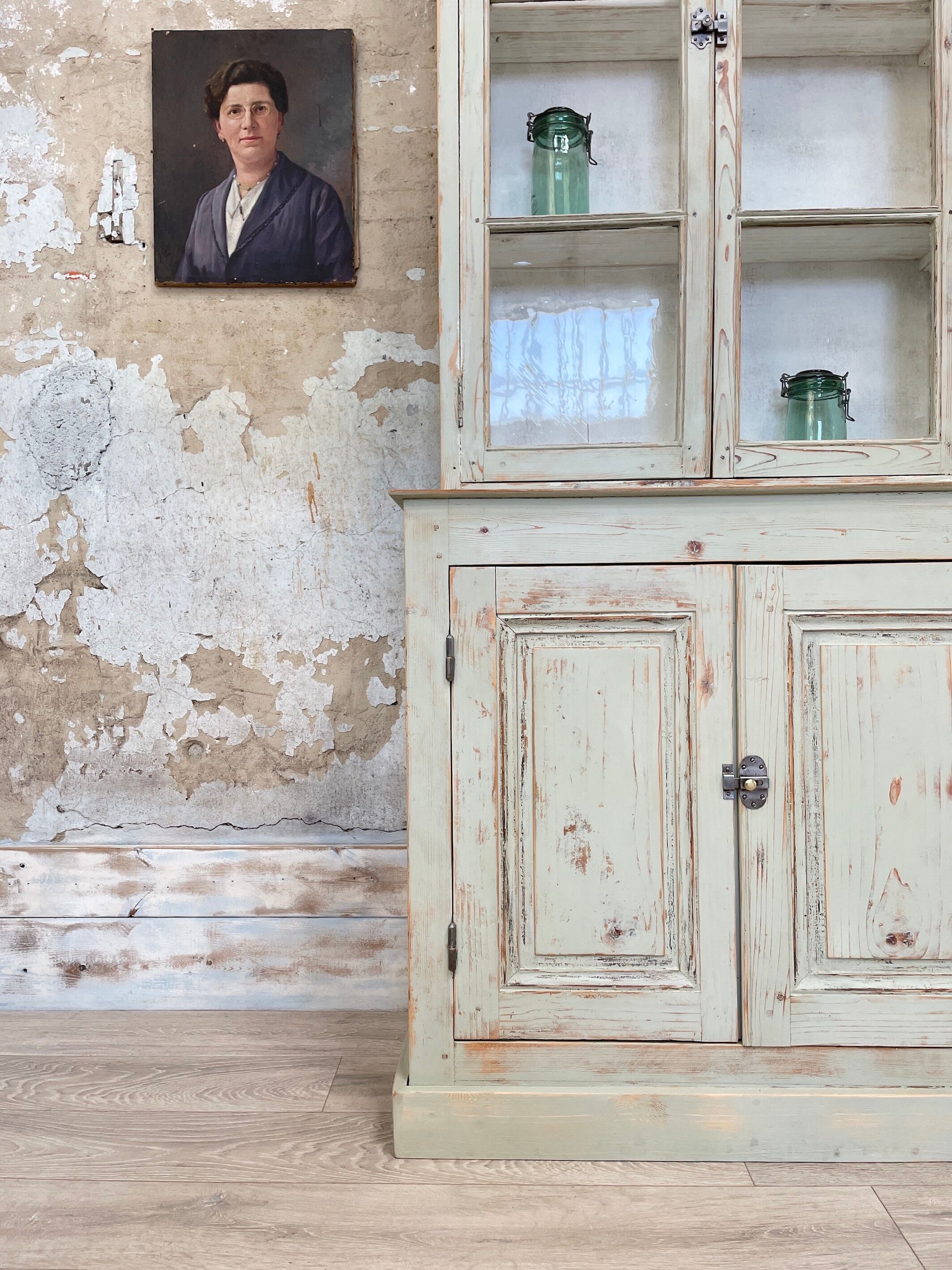 Two-body display cabinet, circa 1900