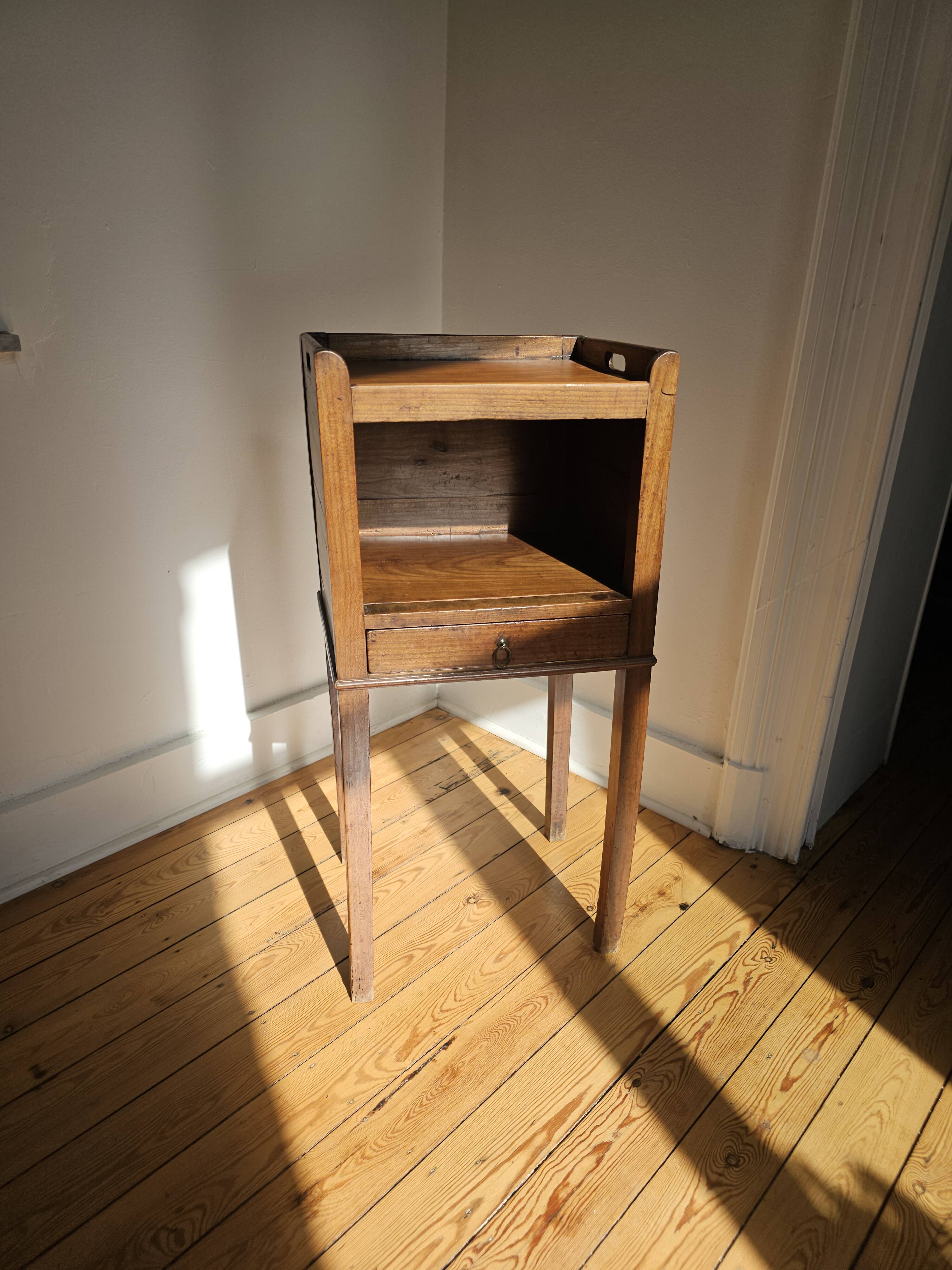Solid wood side table - Louis XVI style