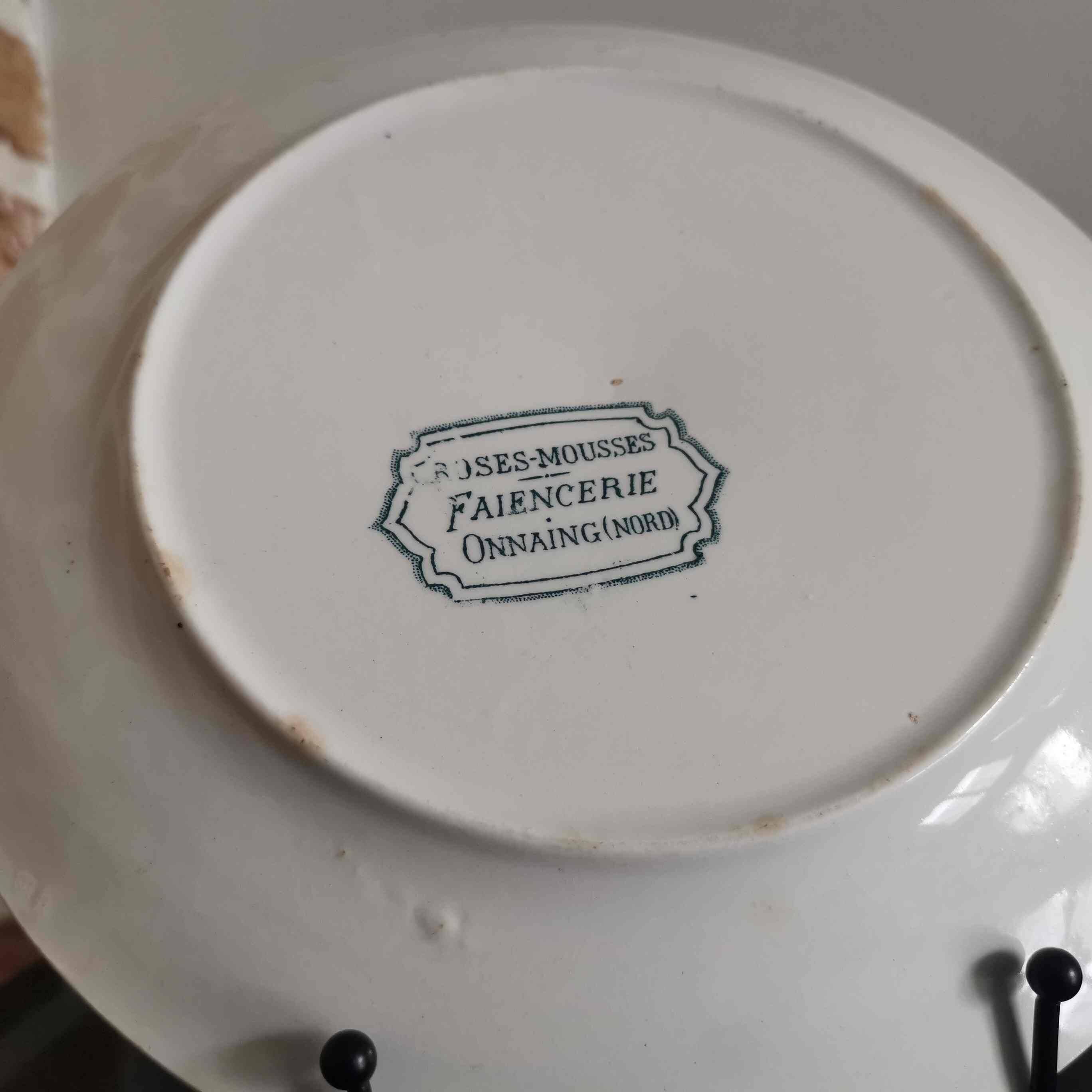 2 Moss Roses flat plates