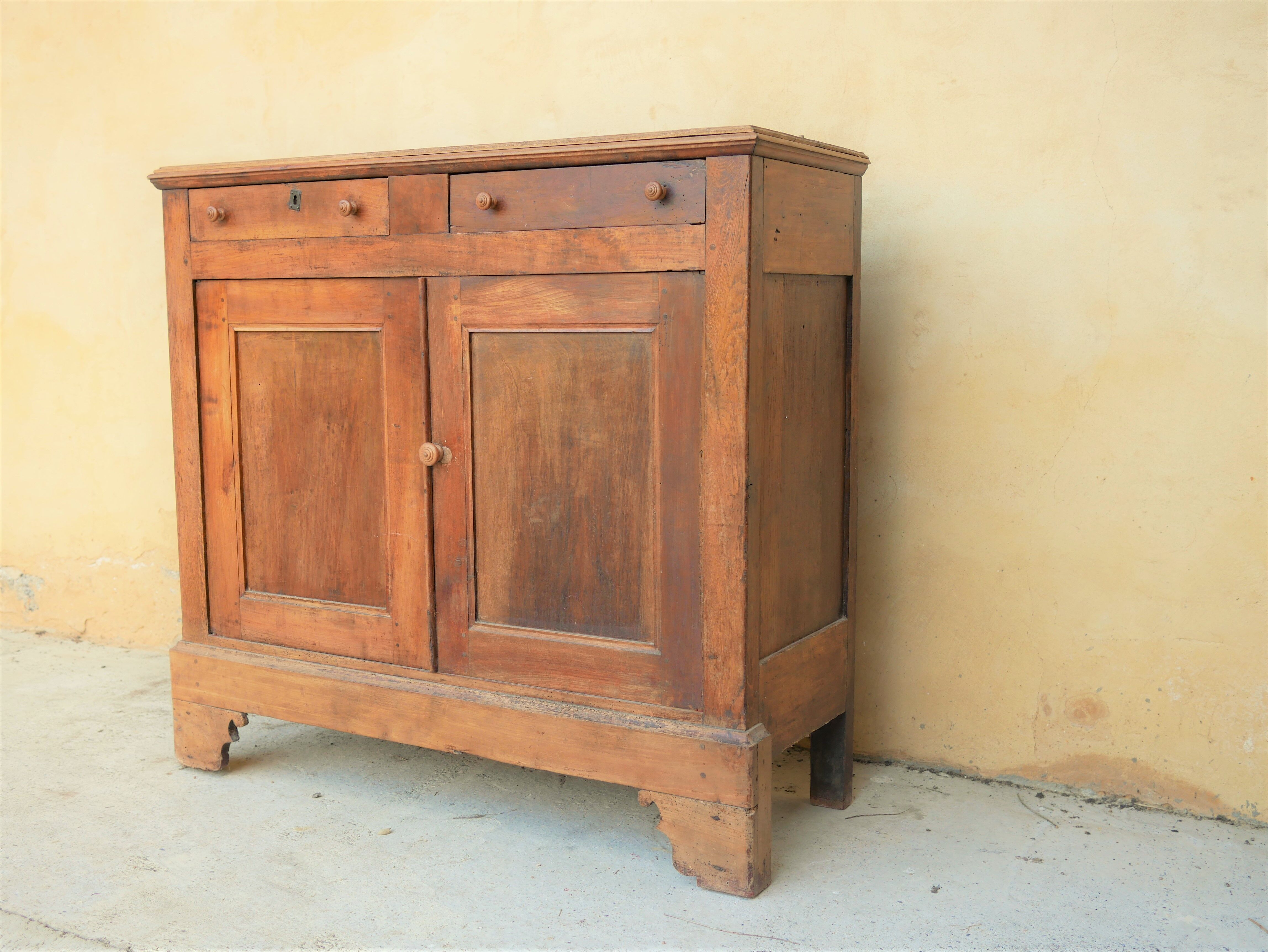 Buffet vaisselier en bois massif