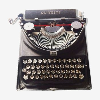 Olivetti ico typewriter 1932