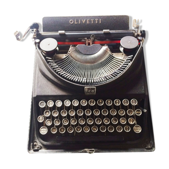 Olivetti ico typewriter 1932