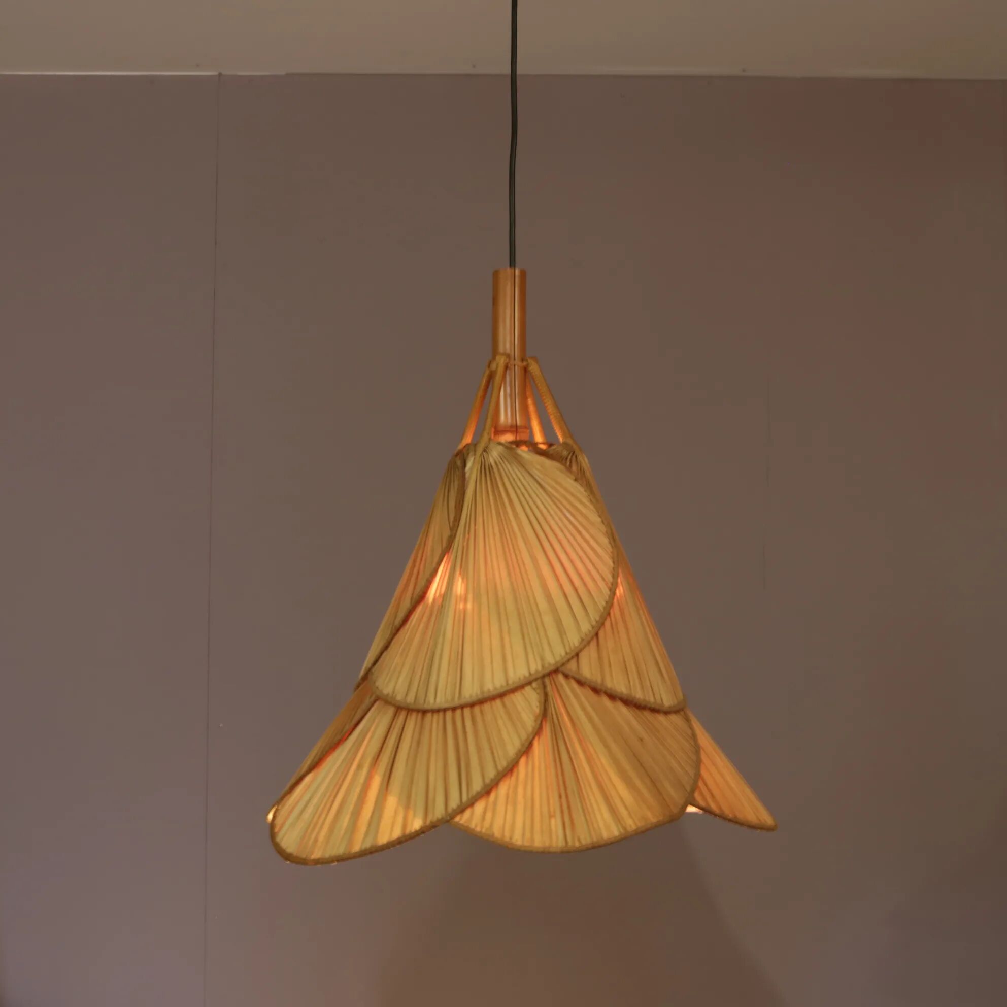 "Uchiwa" suspension in the style of Ingo Maurer, Germany 1970