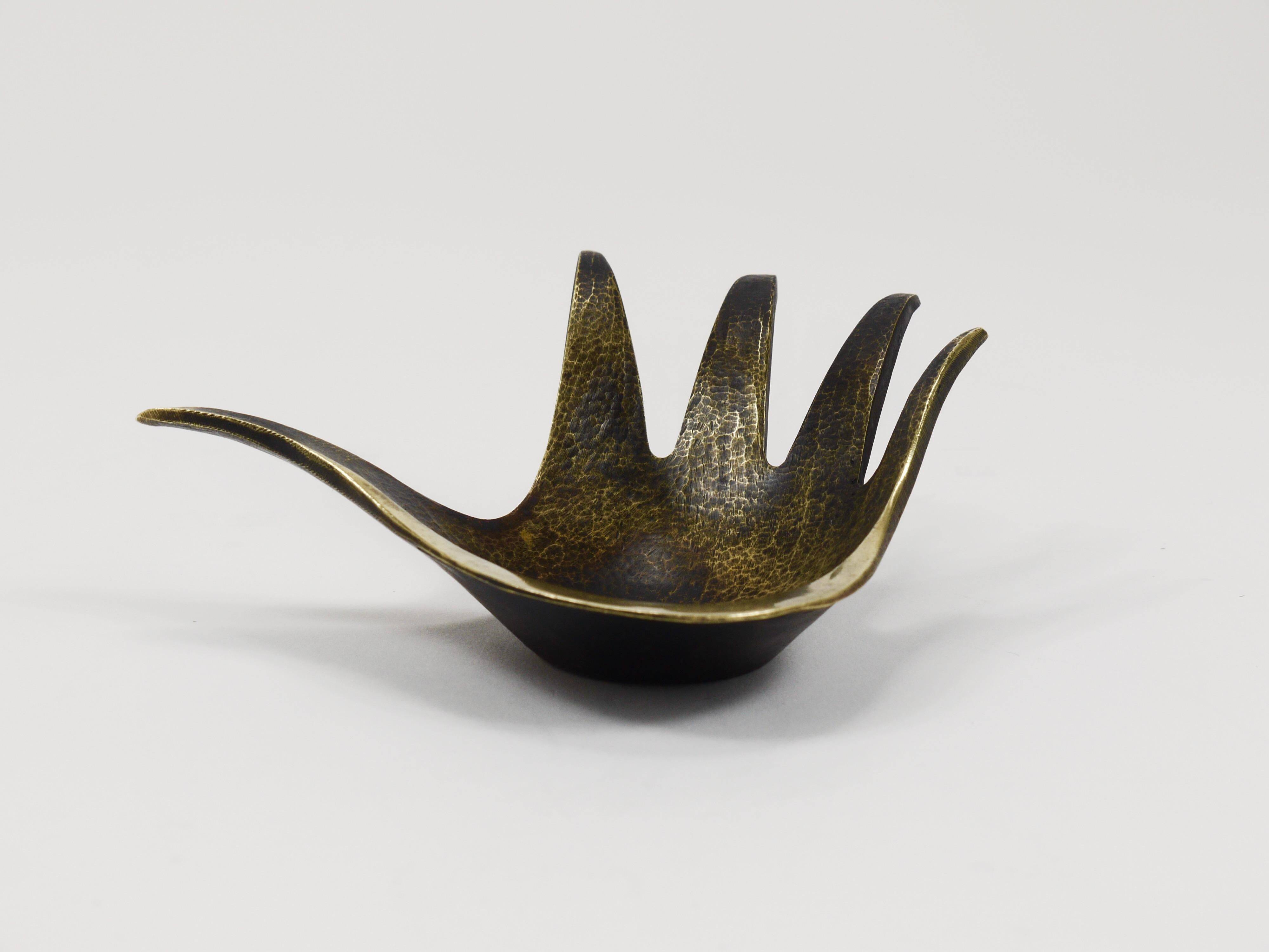 Bowl or sculptural ashtray in brass by Walter Bosse, Herta Baller, Austria, 1950s.