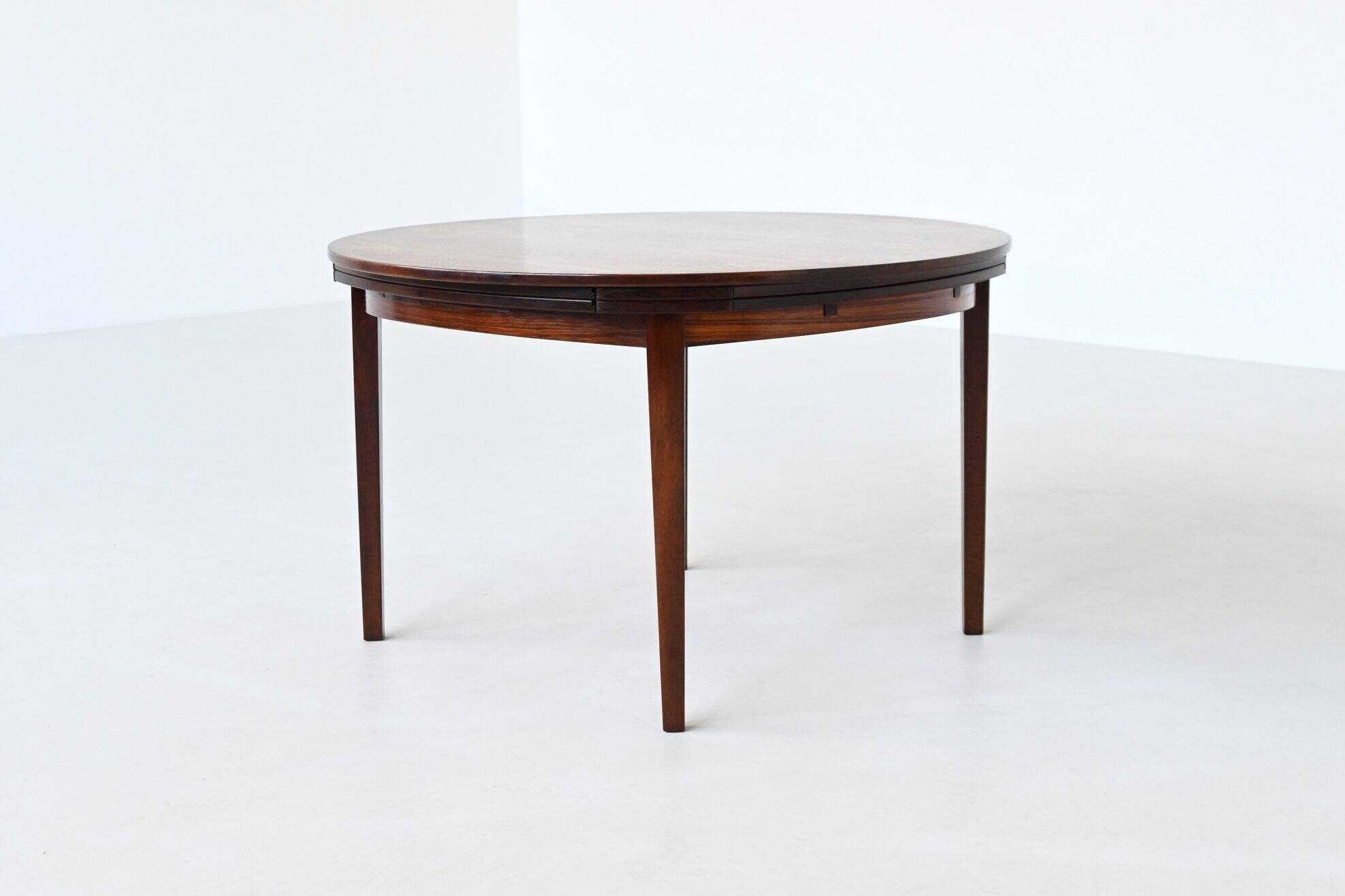Dyrlund Lotus Flip Flap dining table in rosewood Denmark 1960