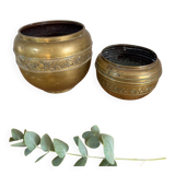 Lot of two vintage plant pots.