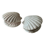 Duo of N shell-shaped towel holders in glazed ceramic