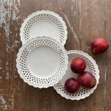 Openwork, woven earthenware plate