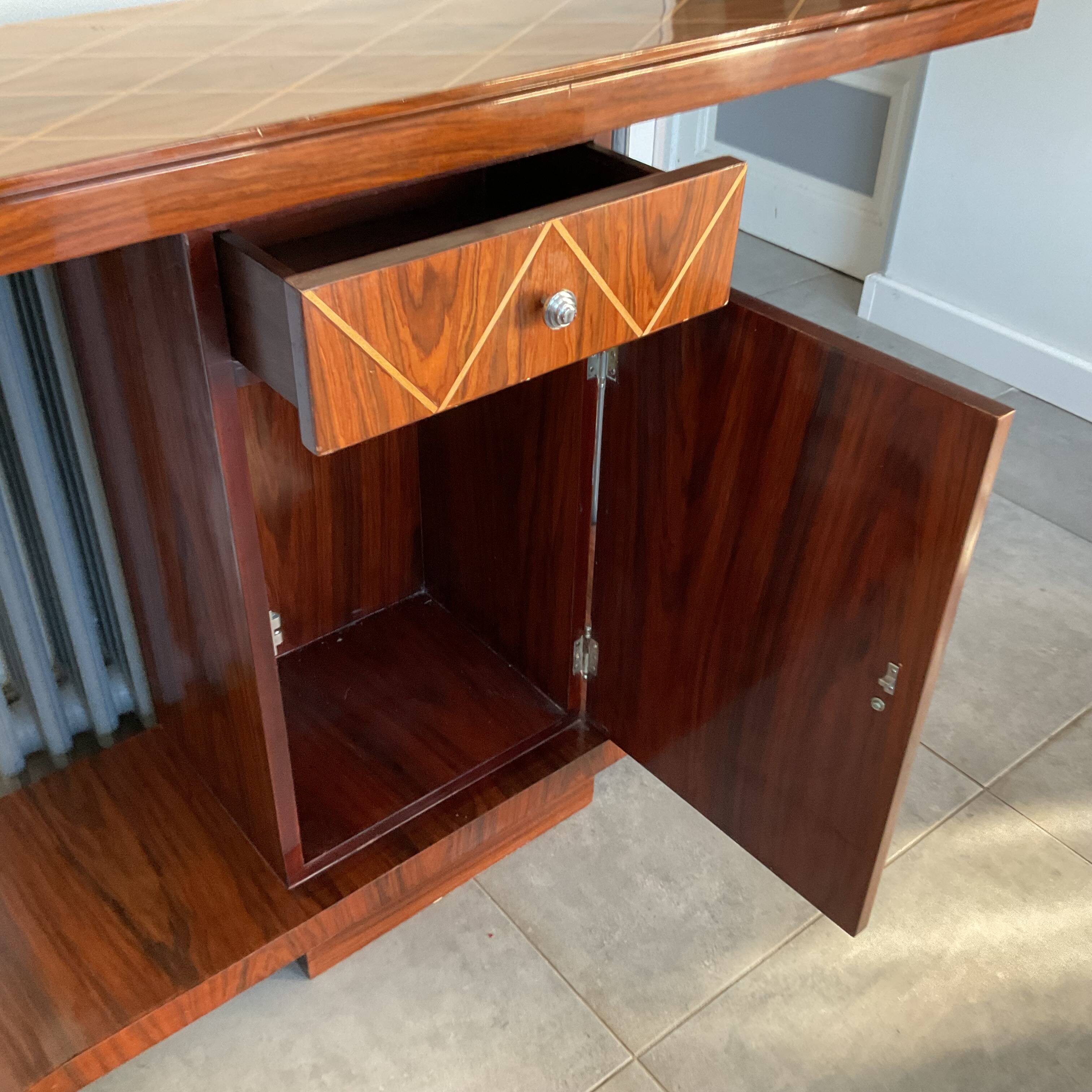 Art Deco console in excellent condition