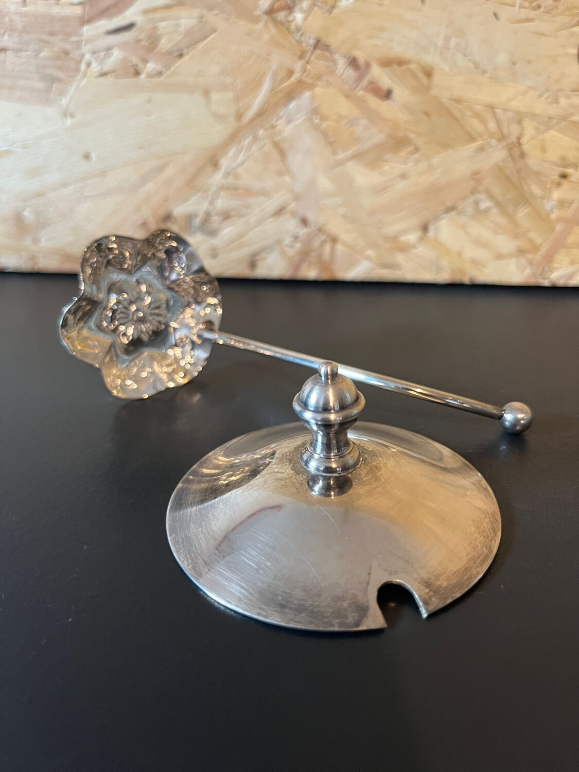 Jam jar in crystal or chiseled glass English model