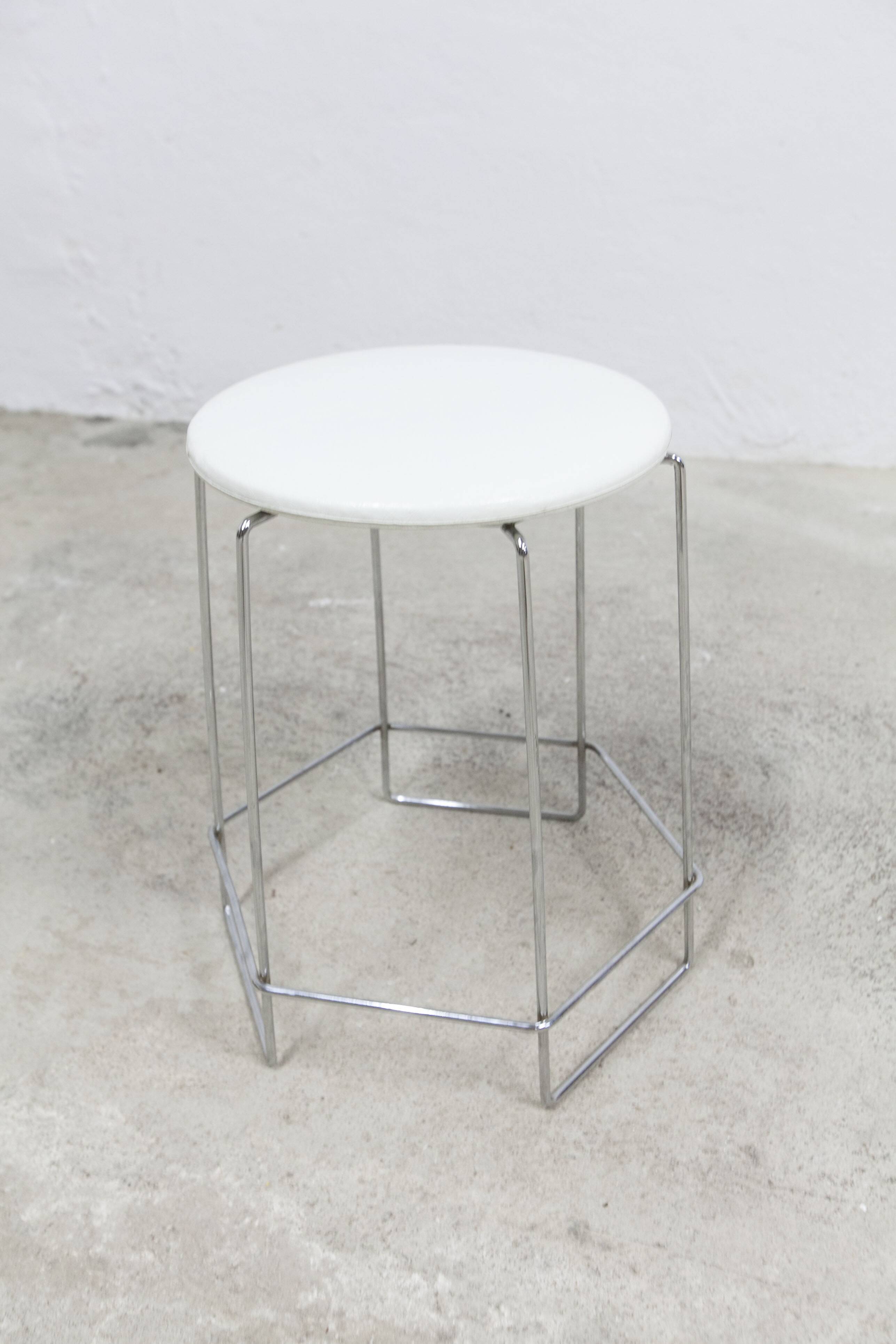 Stool 1980 steel wire and vinyl max sauze style