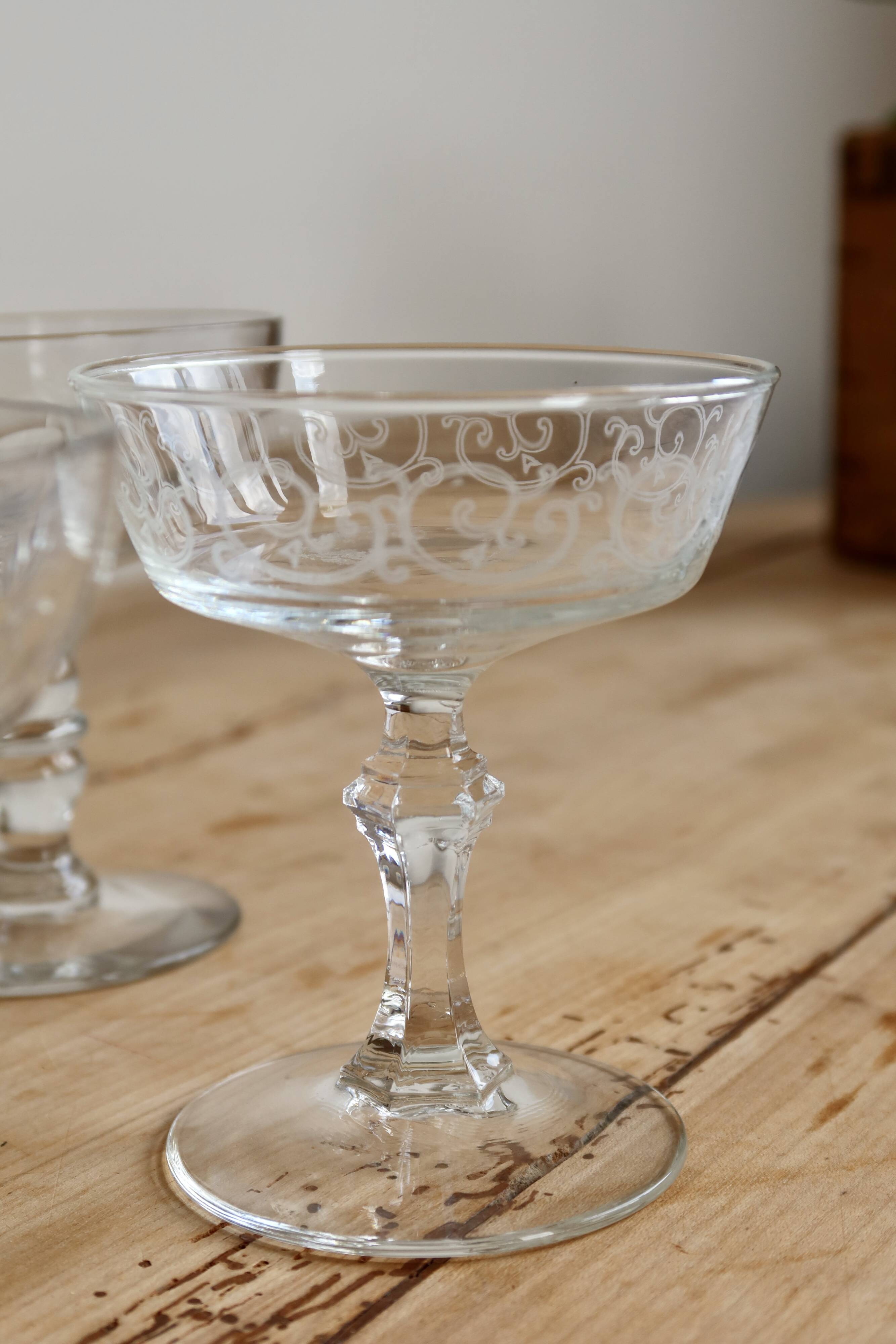 Vintage mismatched crystal cut champagne coupes - 1950s