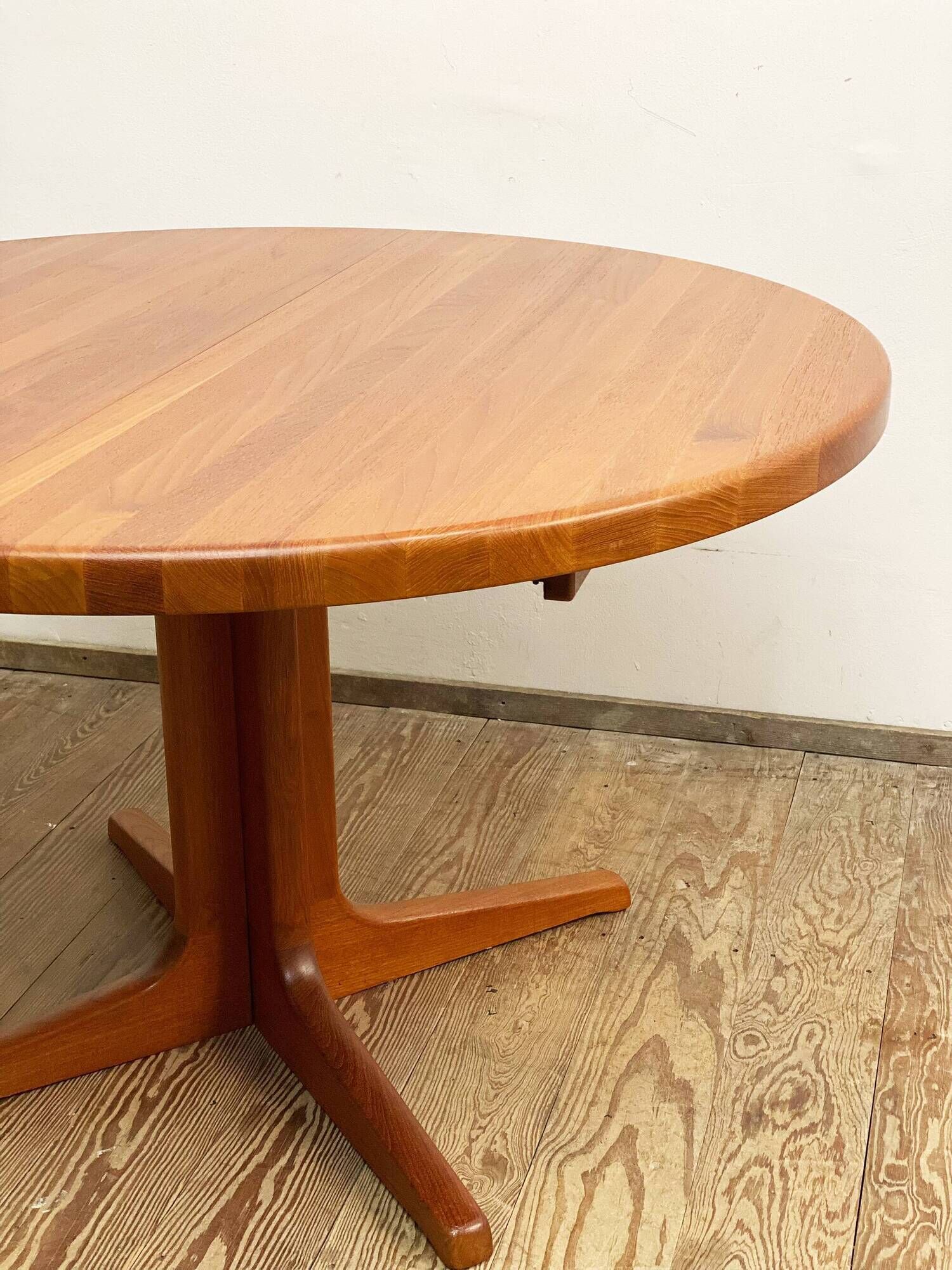 Table à manger extensible ronde en teck du milieu du siècle par Glostrup, Danemark, années 60