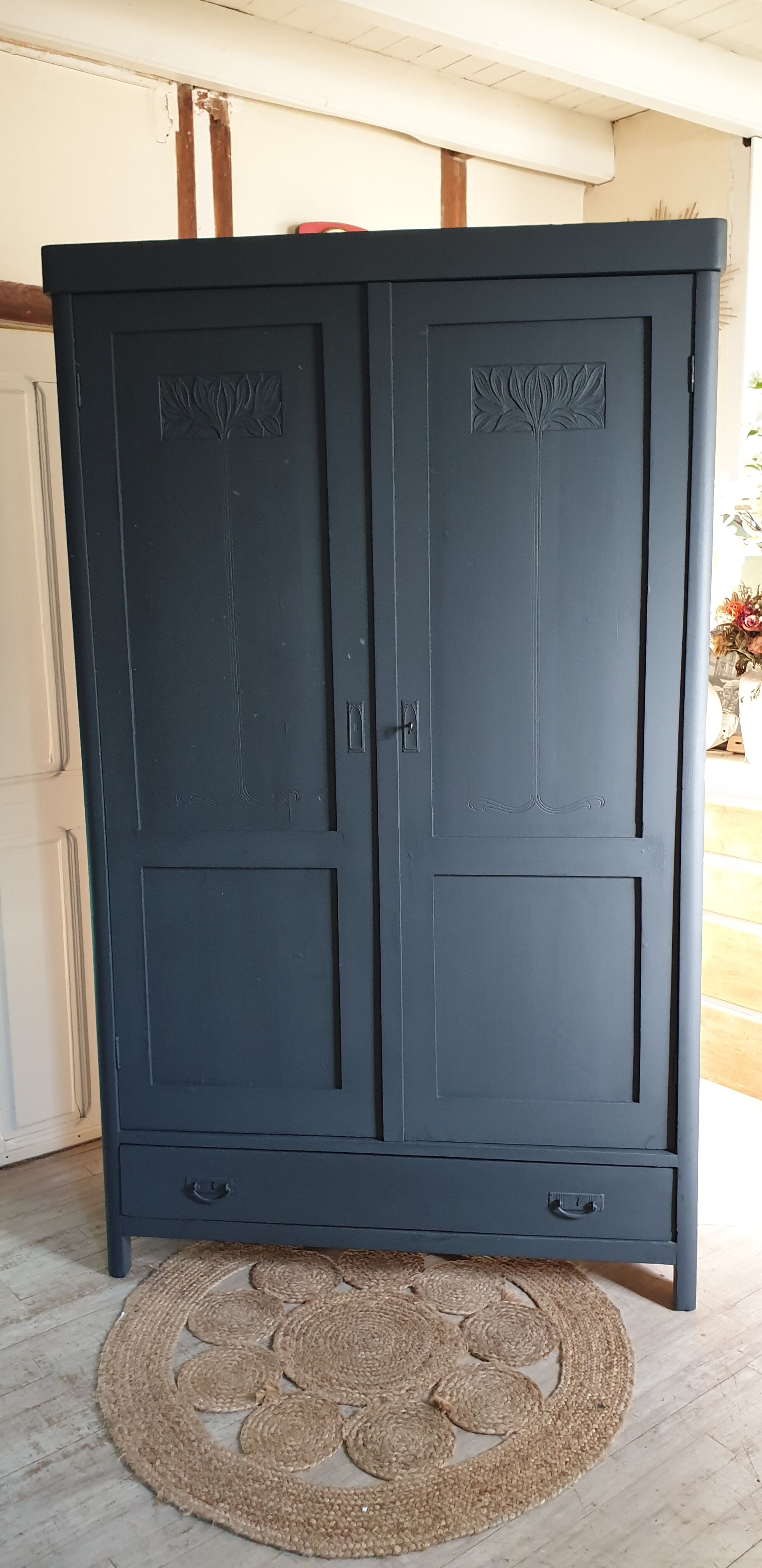 Grey cabinet