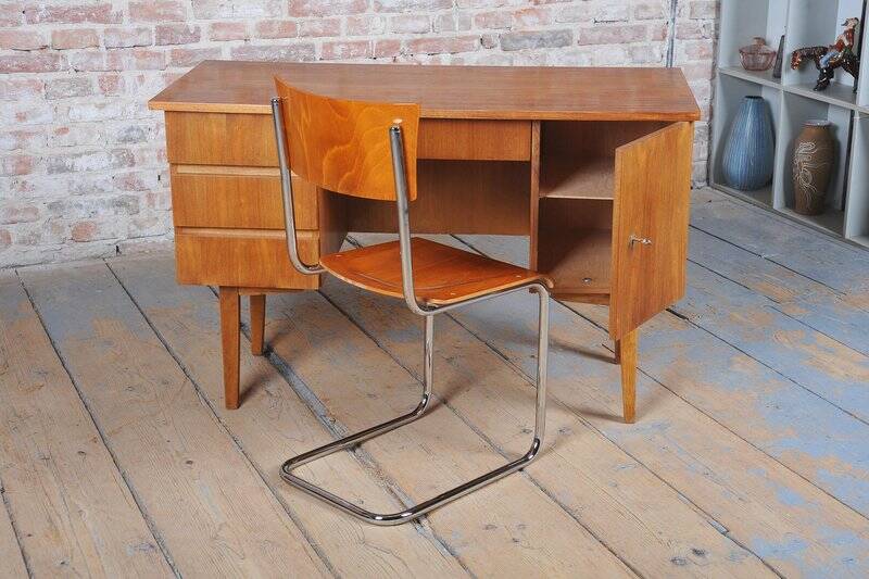 Mid-Century Modern Writing Desk in Walnut, Czech, 1950