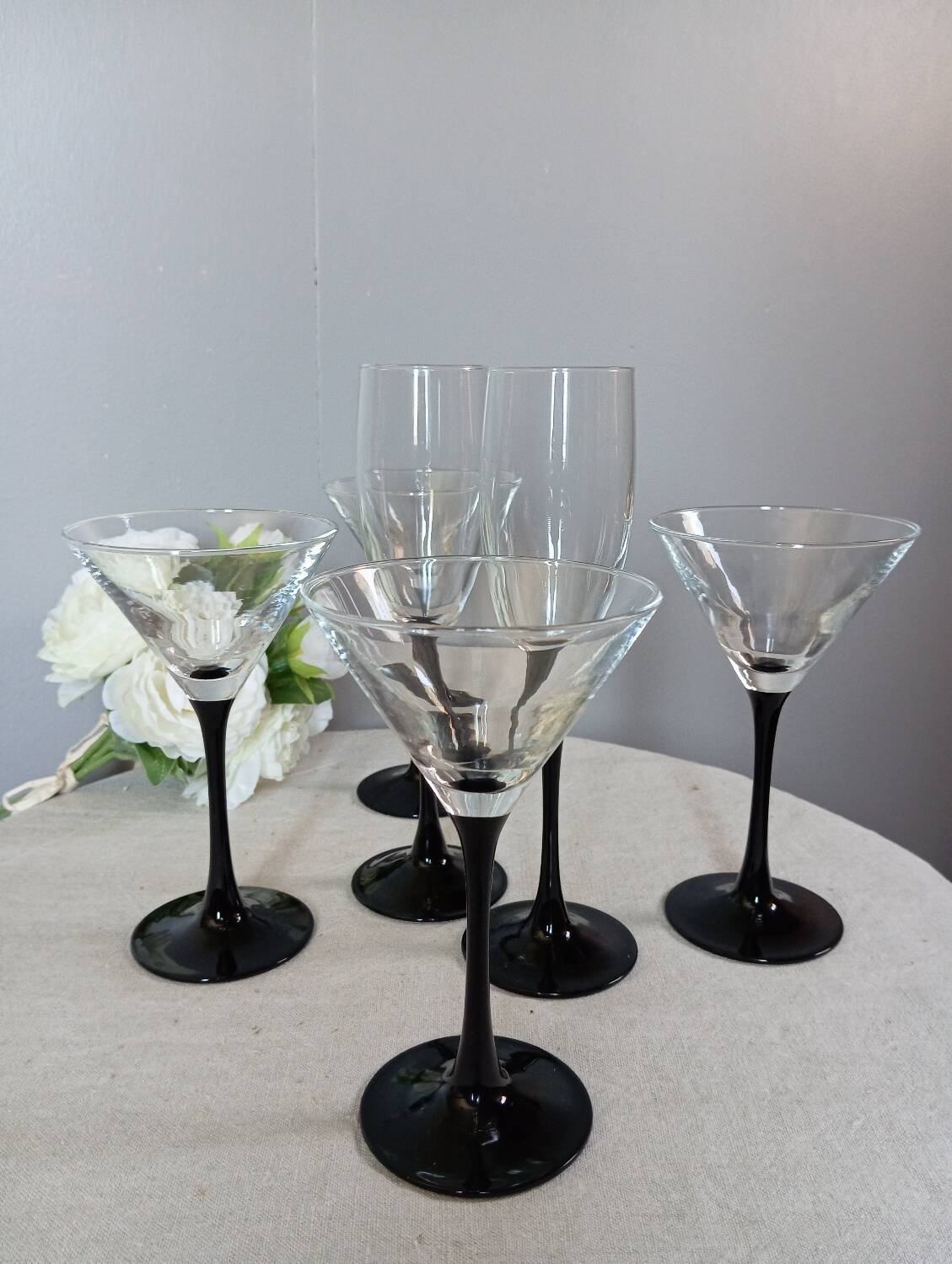 6 shiny black stemmed glasses domino collection by Luminarc, vintage 1980
