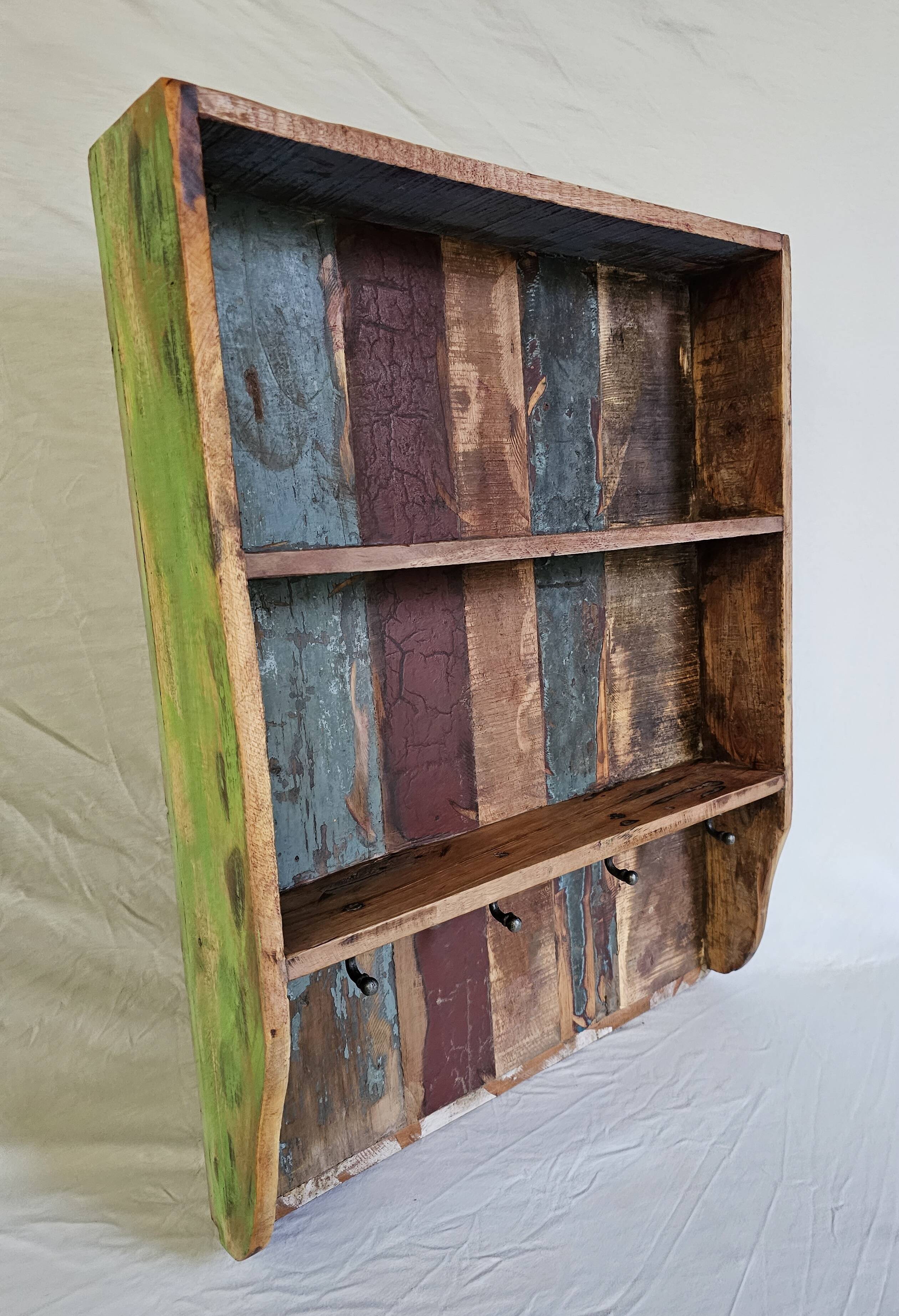 Wall shelf 3 shelves + 4 hooks cast iron in polychrome wood