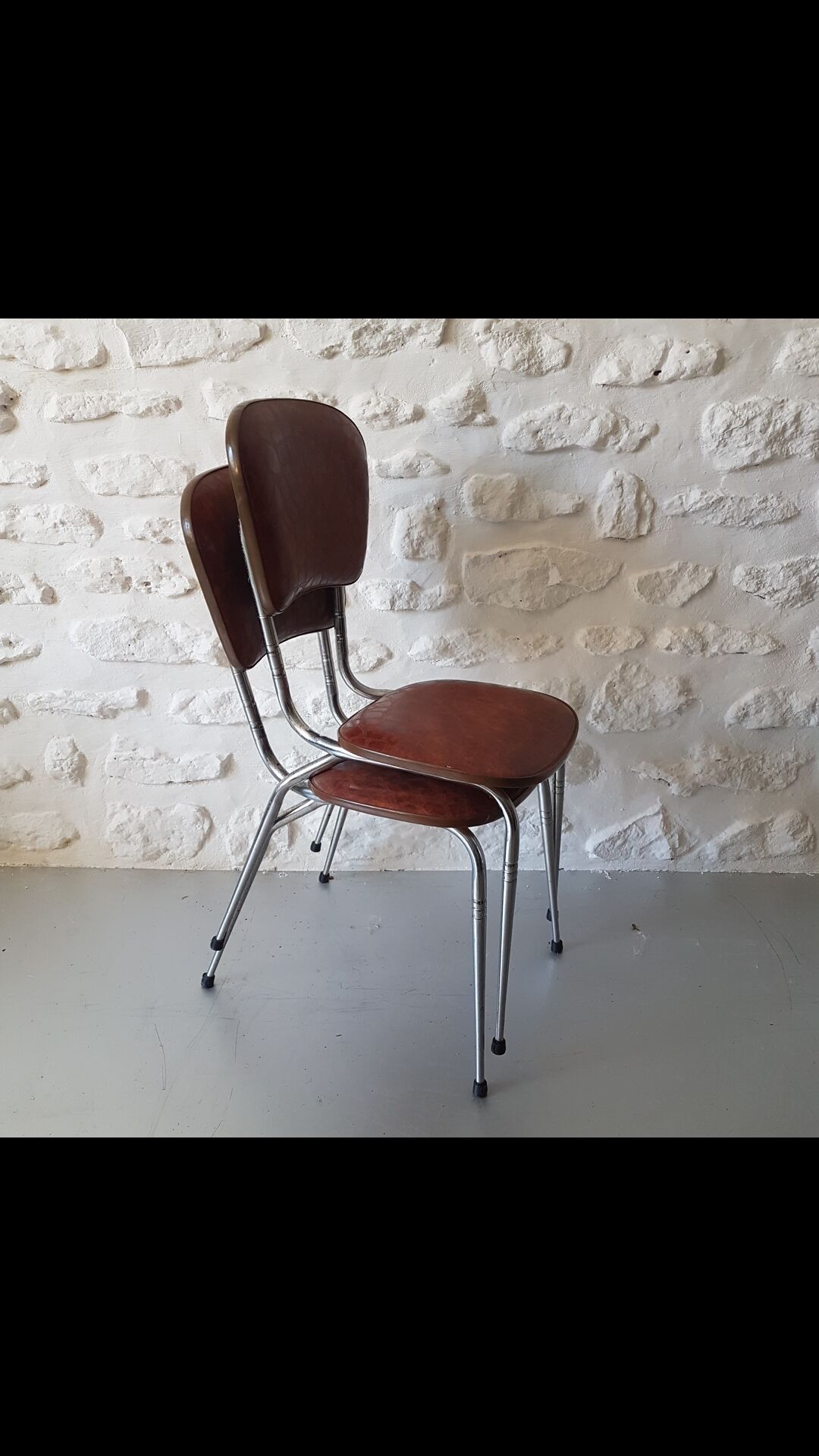 Paire de chaise vintage skaï imitation croco