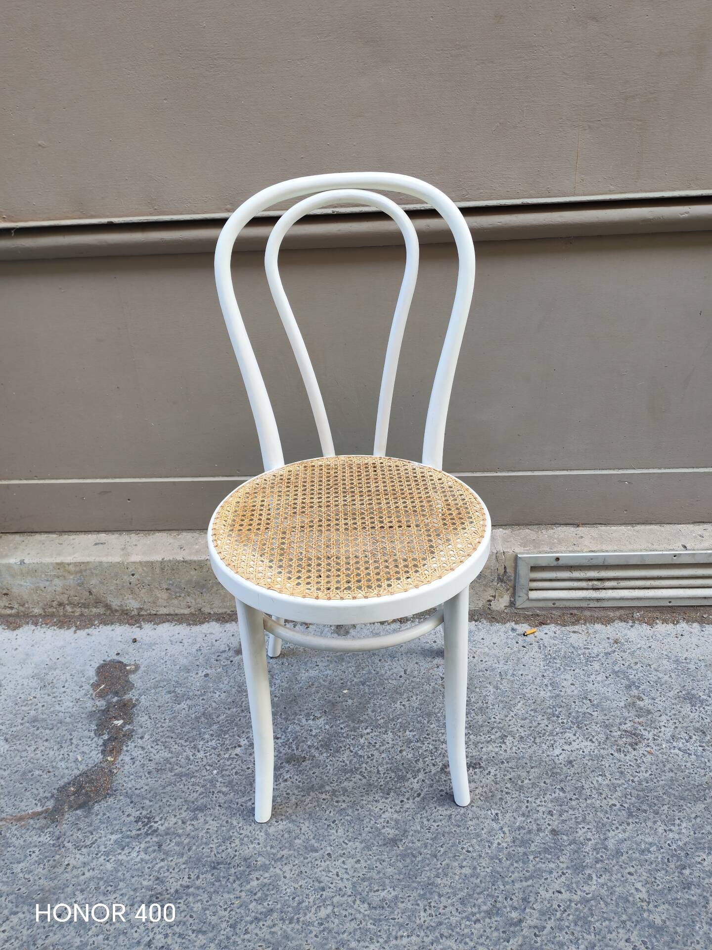 Chaise bistrot blanche