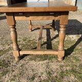 Farm table with 2 extensions