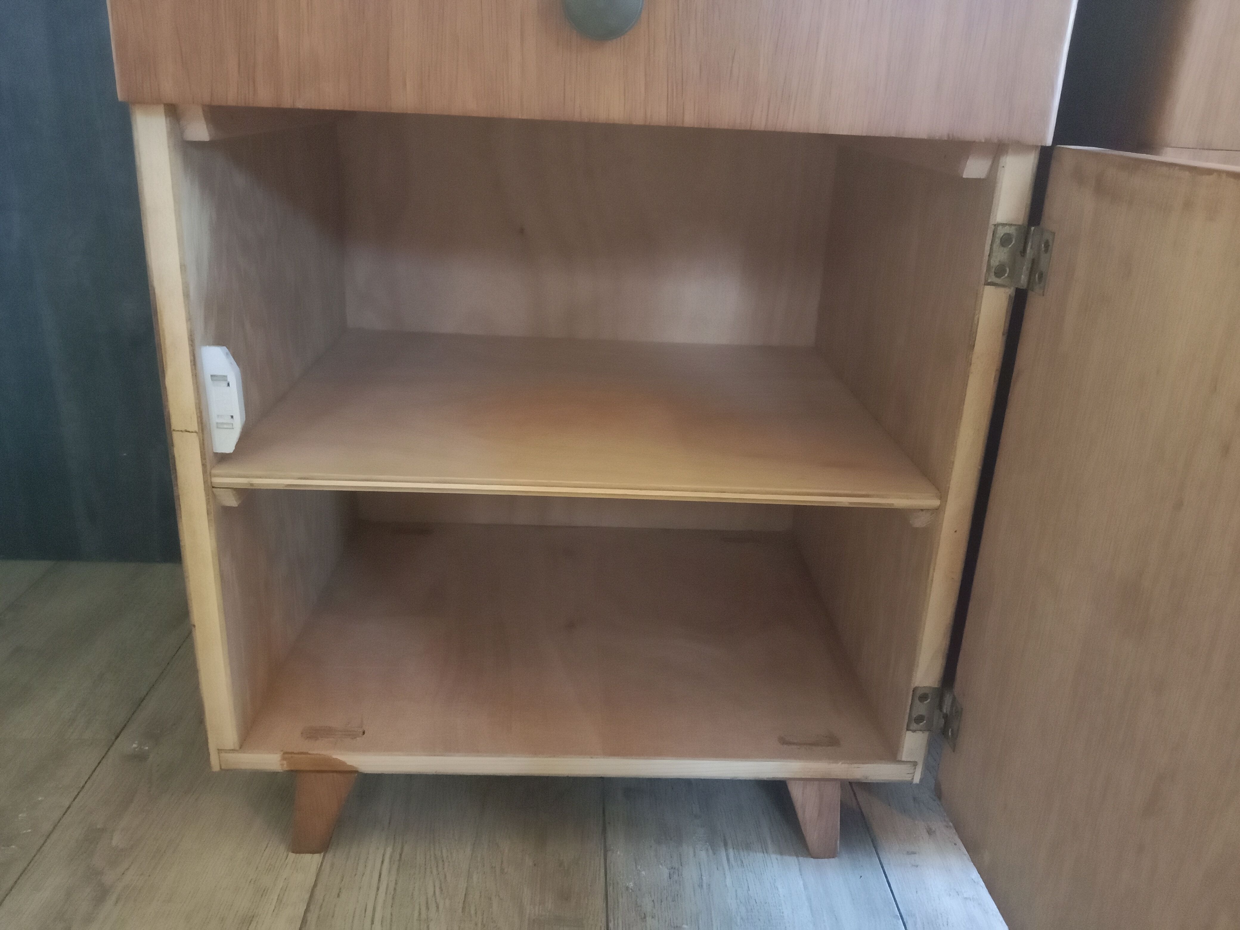 Pair of bedside feet compass