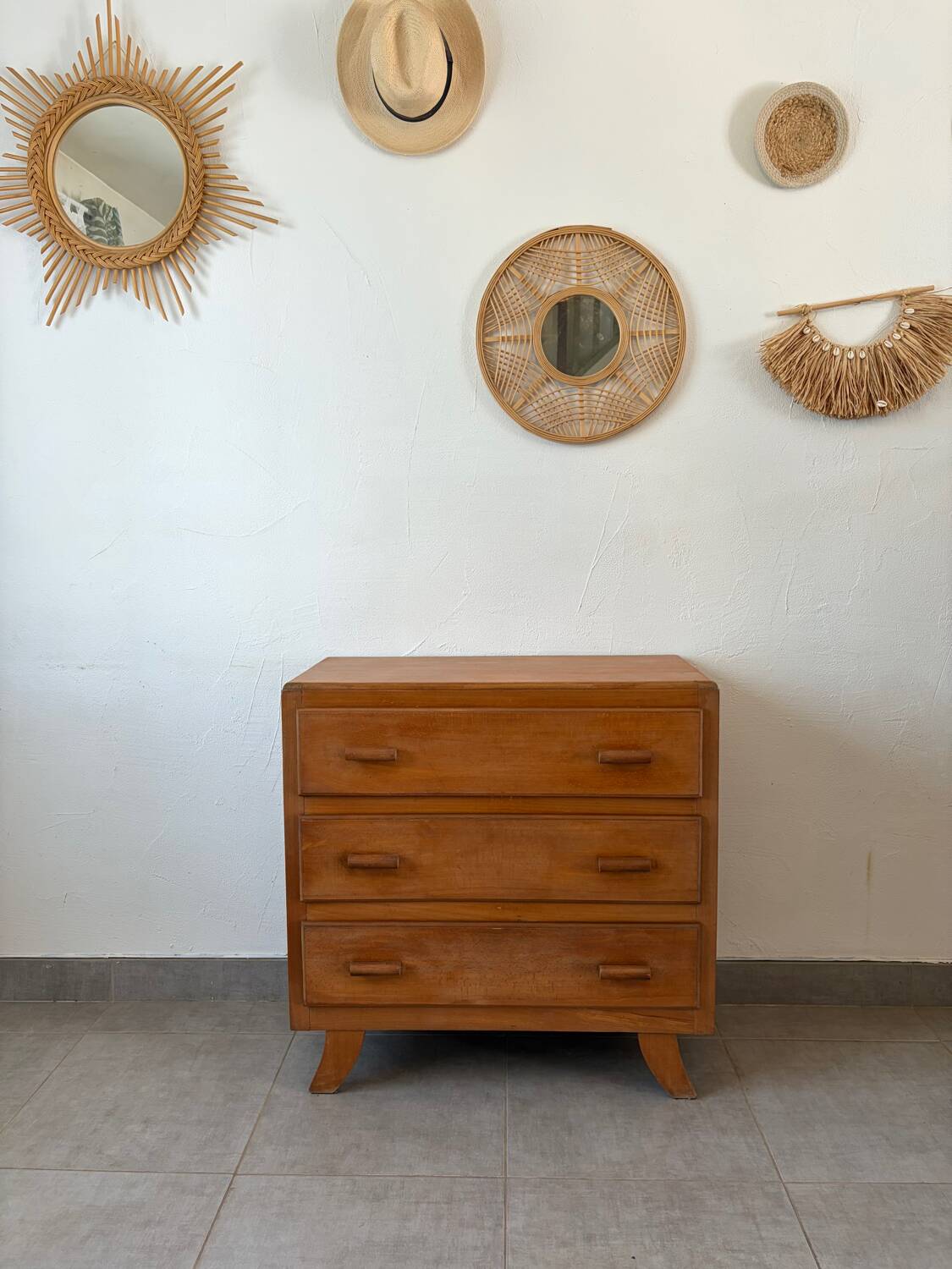 Vintage oak chest of drawers