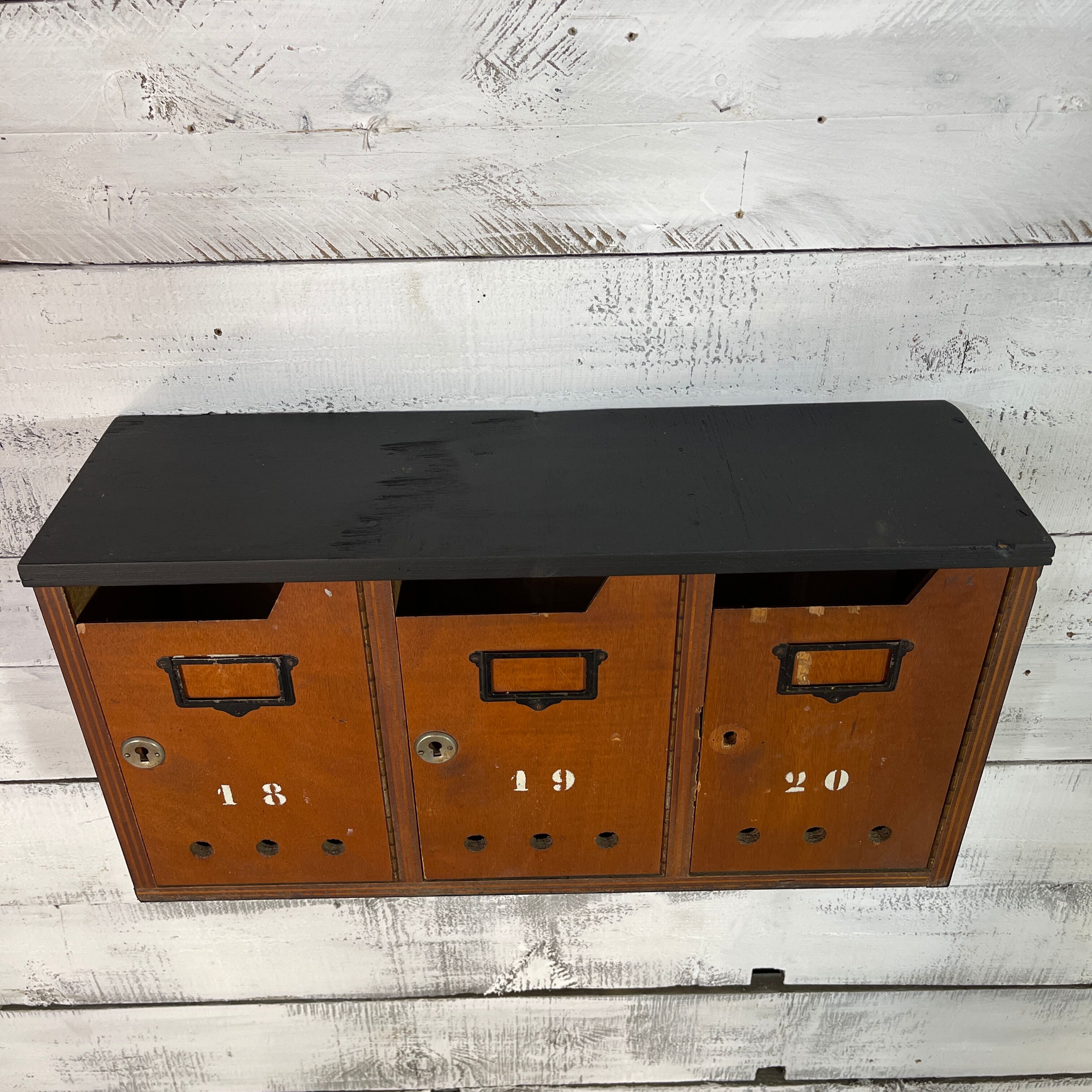 Block of 3 mailboxes from the 70s/80s