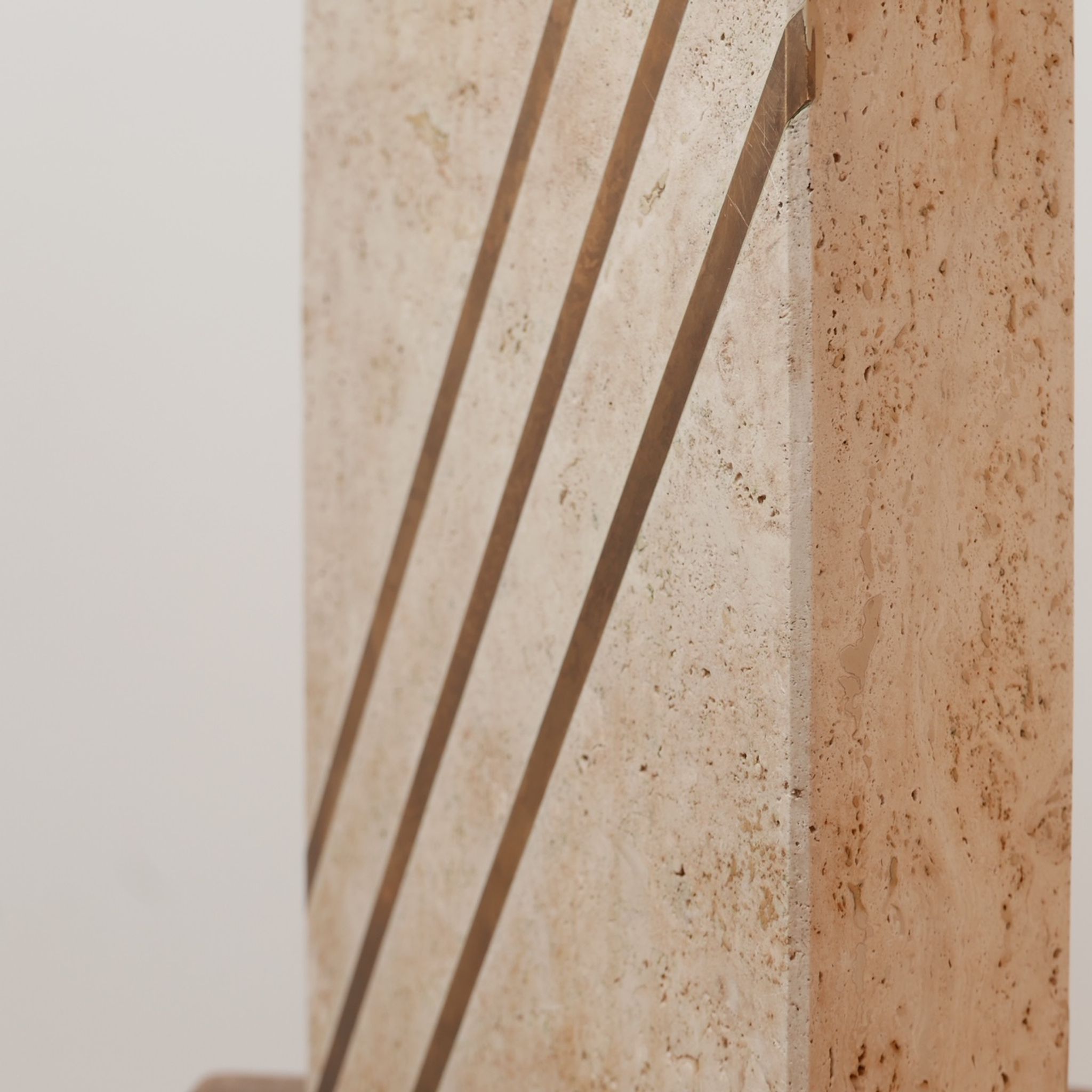 Lampe de table en travertin