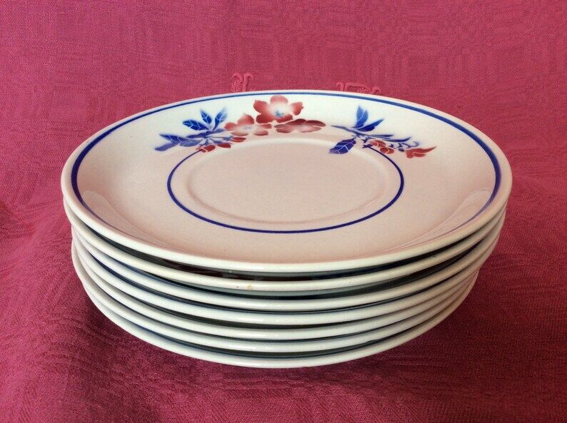 Set of 7 porcelain dessert plates