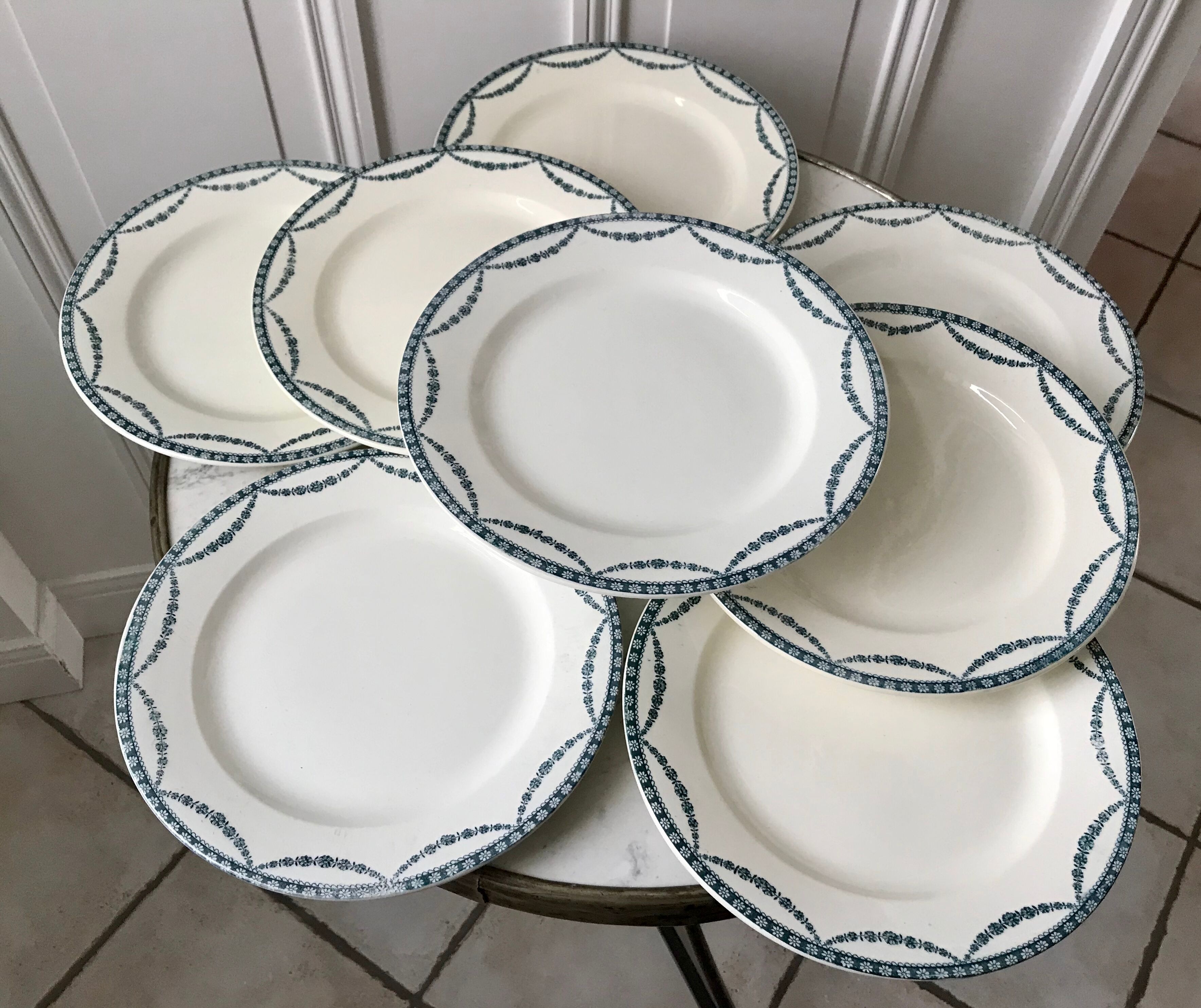 Set of 8 flat plates Terre de Fer Salins model Vincennes mid-nineteenth